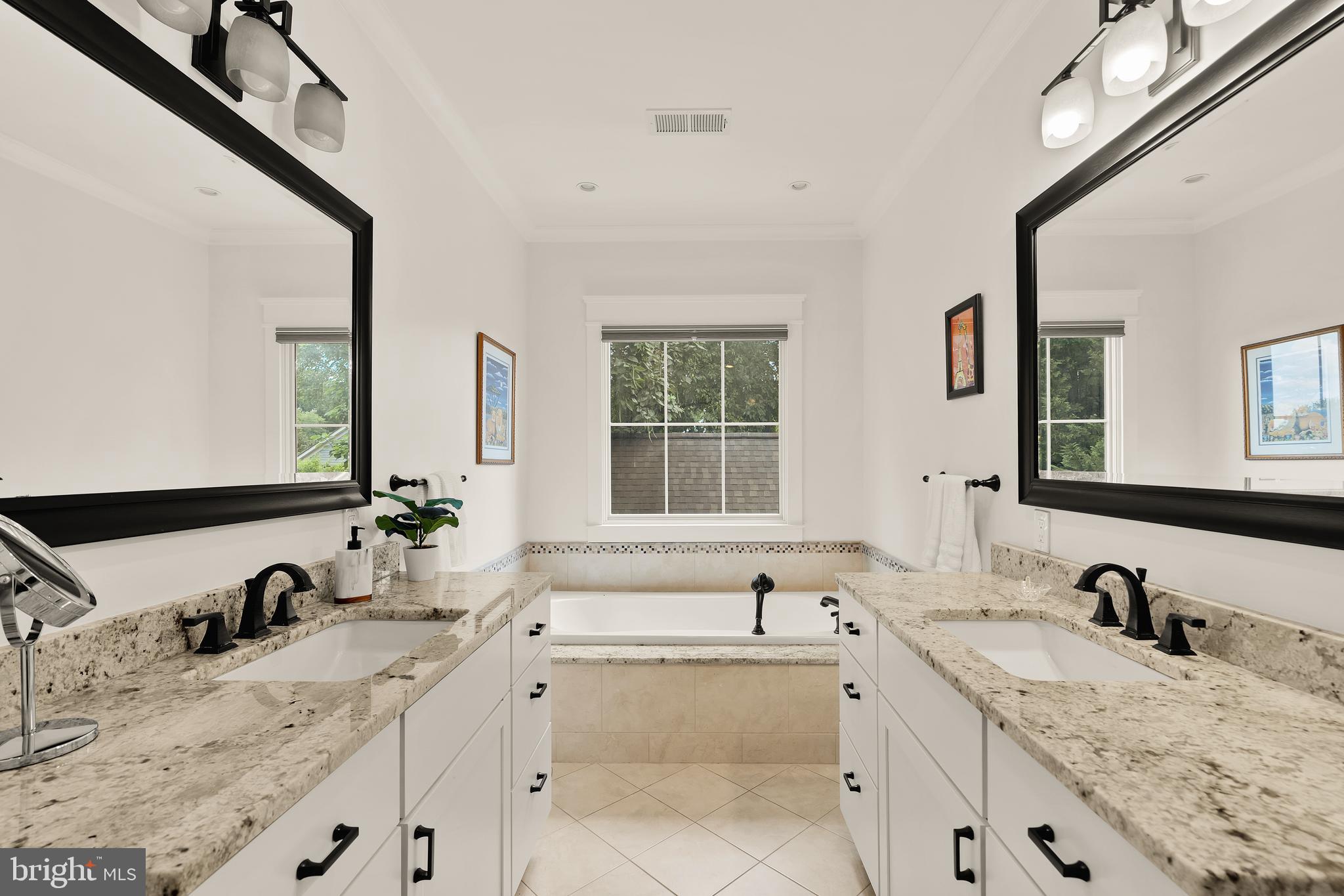 HIGHVIEW PARK - Residential