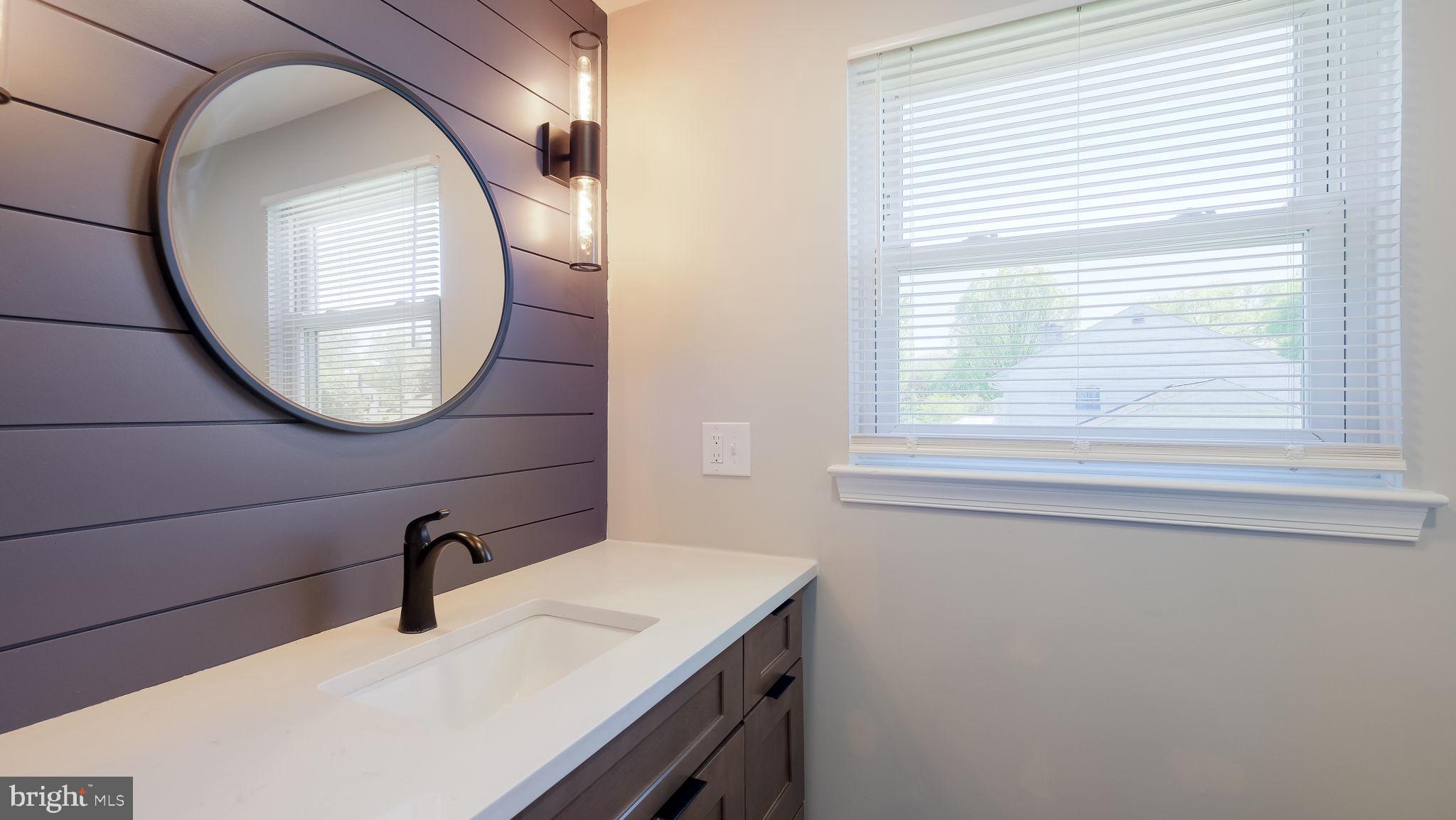 OAK HILL - Residential