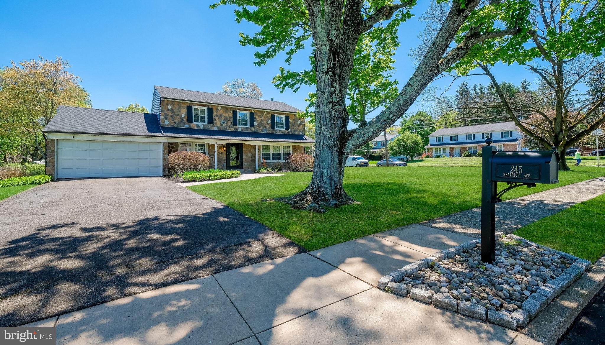 245 BEATRICE AVENUE