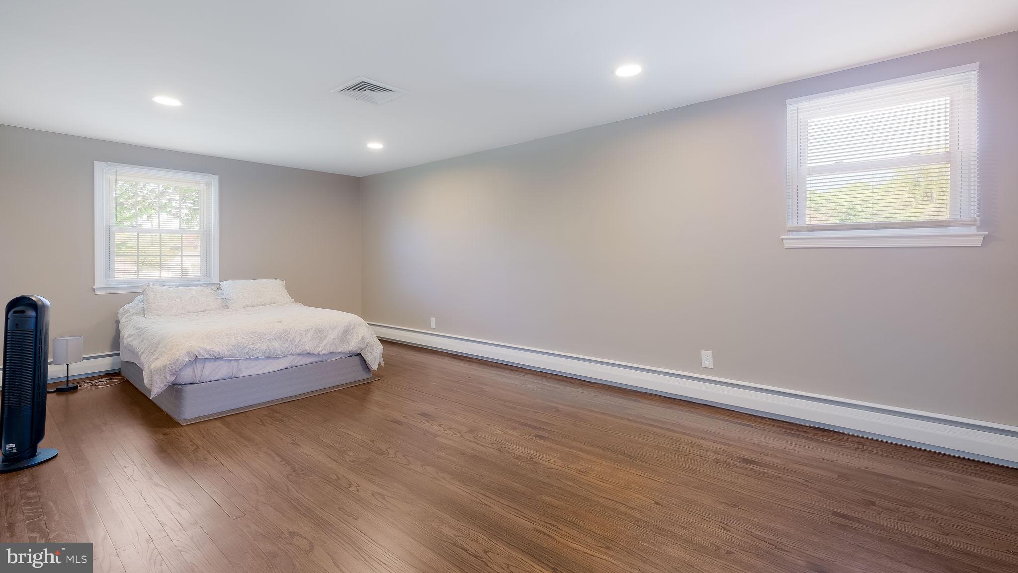 OAK HILL - Residential