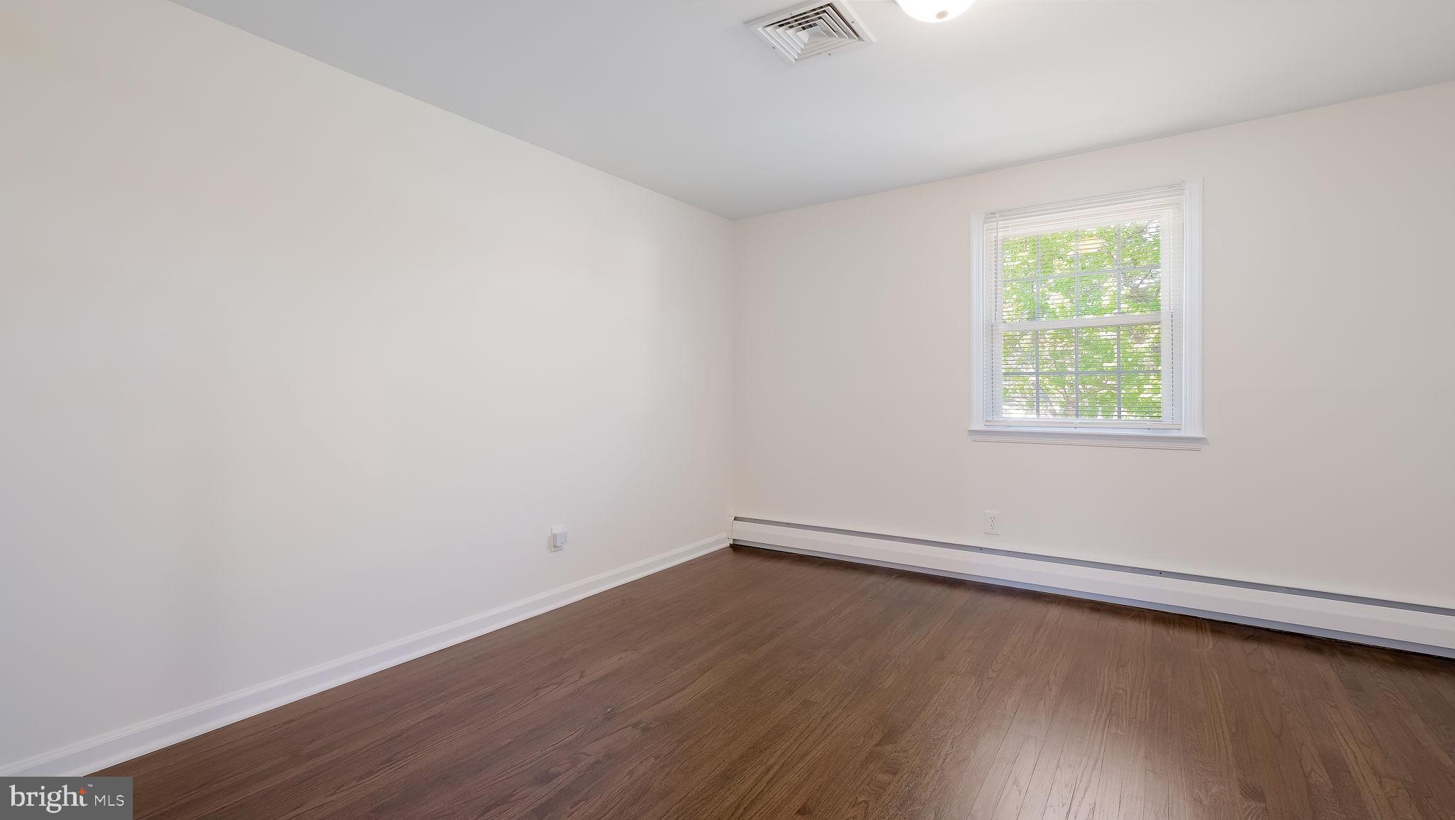 OAK HILL - Residential