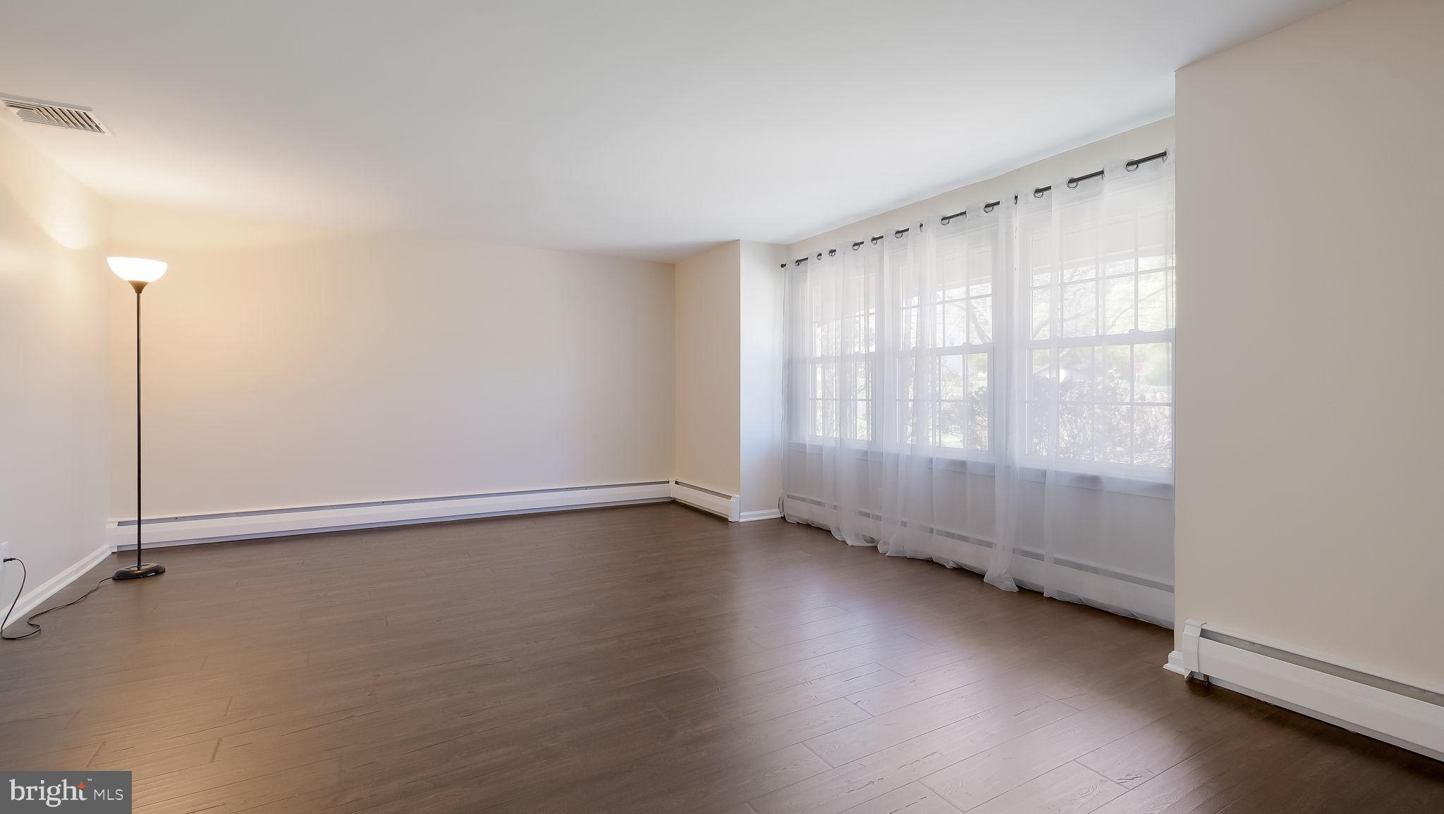 OAK HILL - Residential