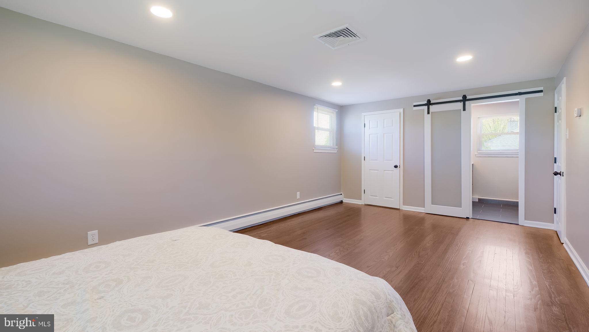 OAK HILL - Residential