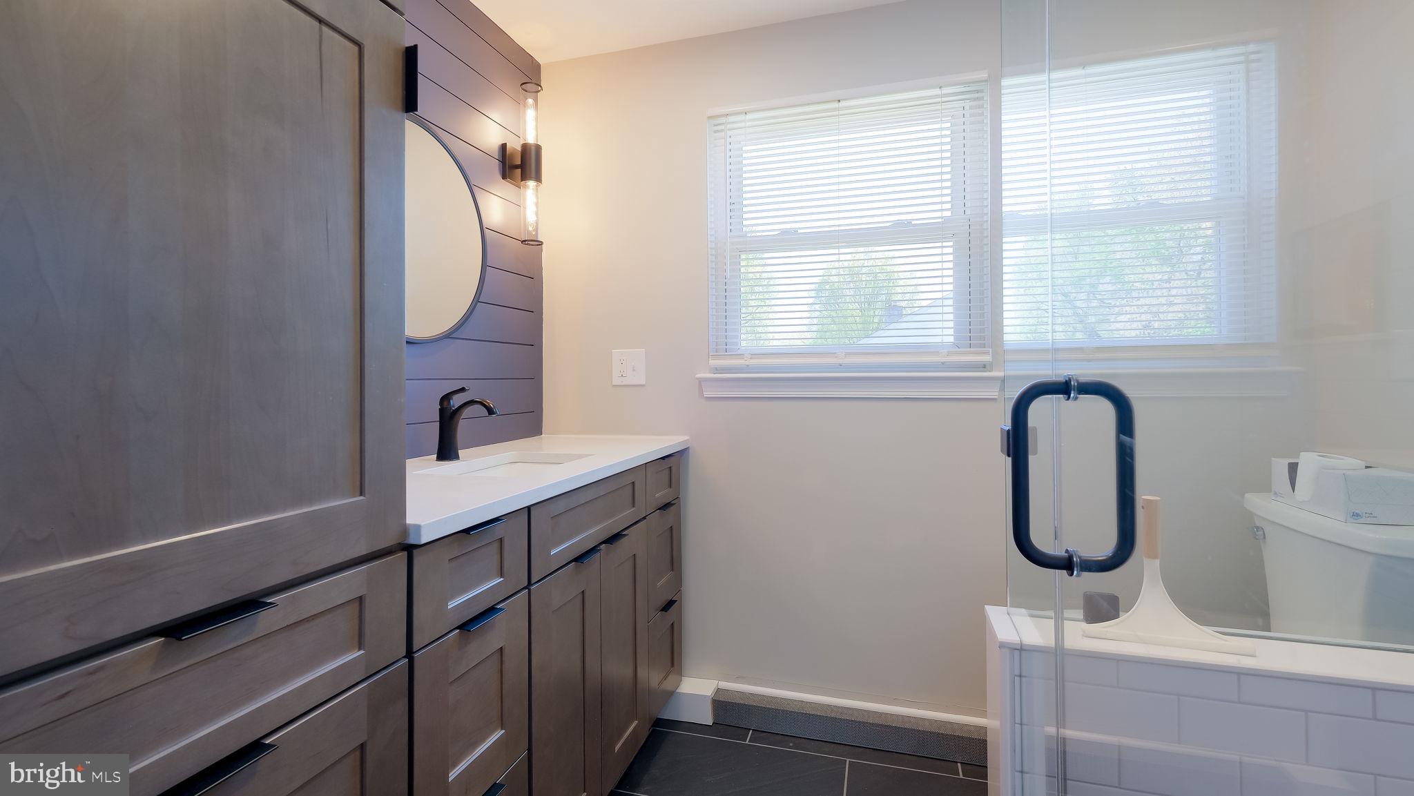 OAK HILL - Residential