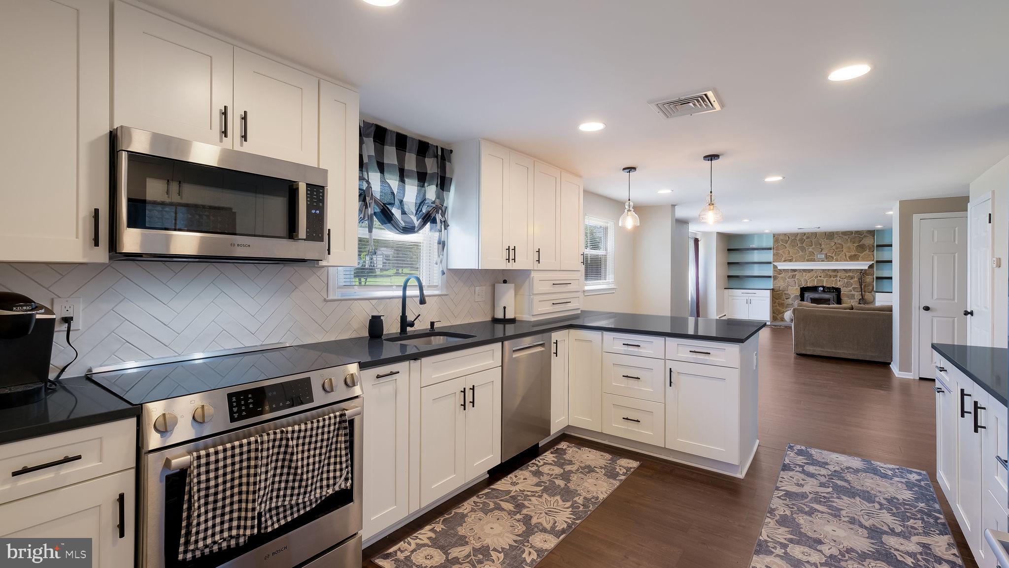 OAK HILL - Residential