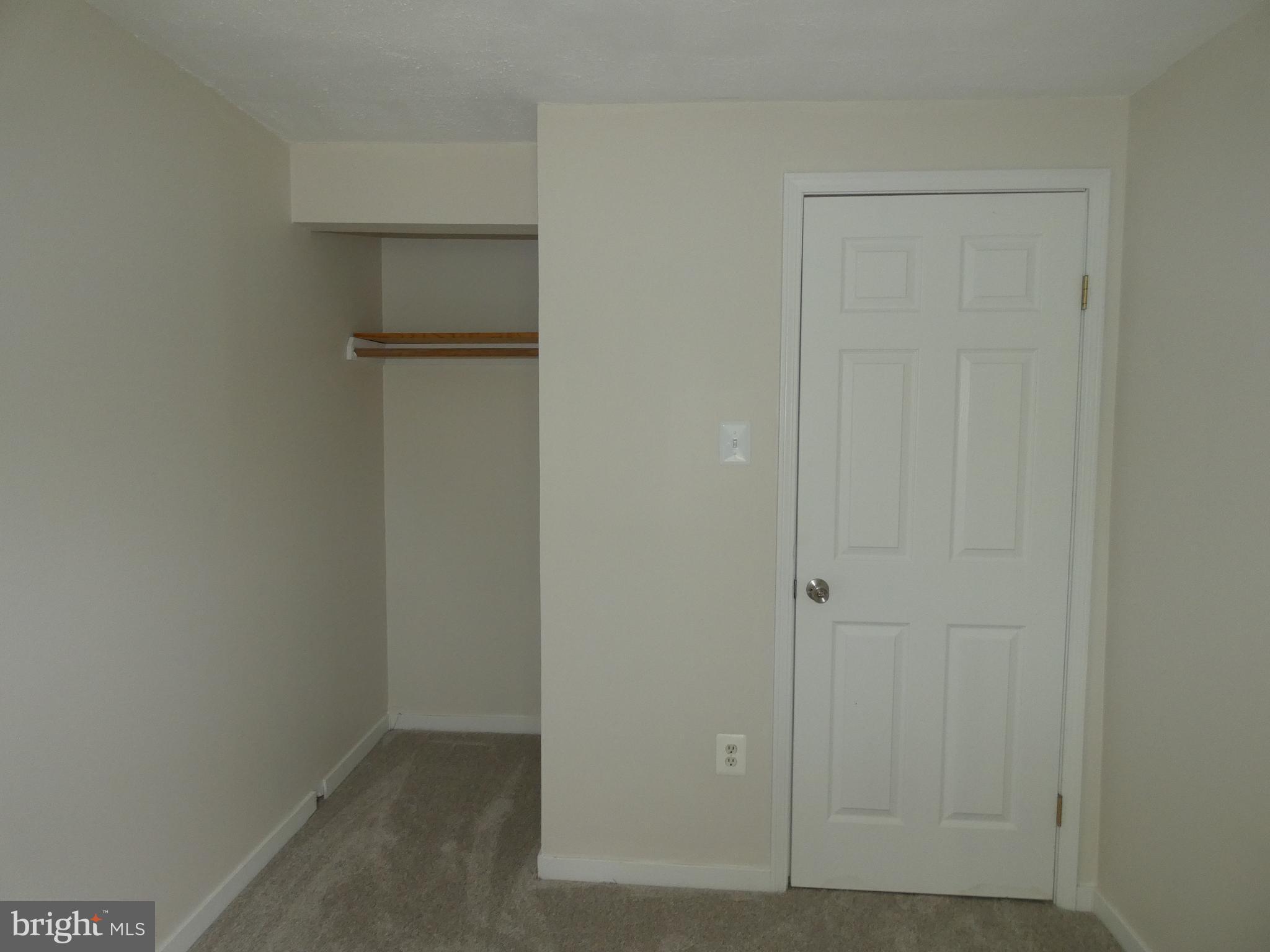 PRESIDENTIAL VILLAGE - Residential Lease