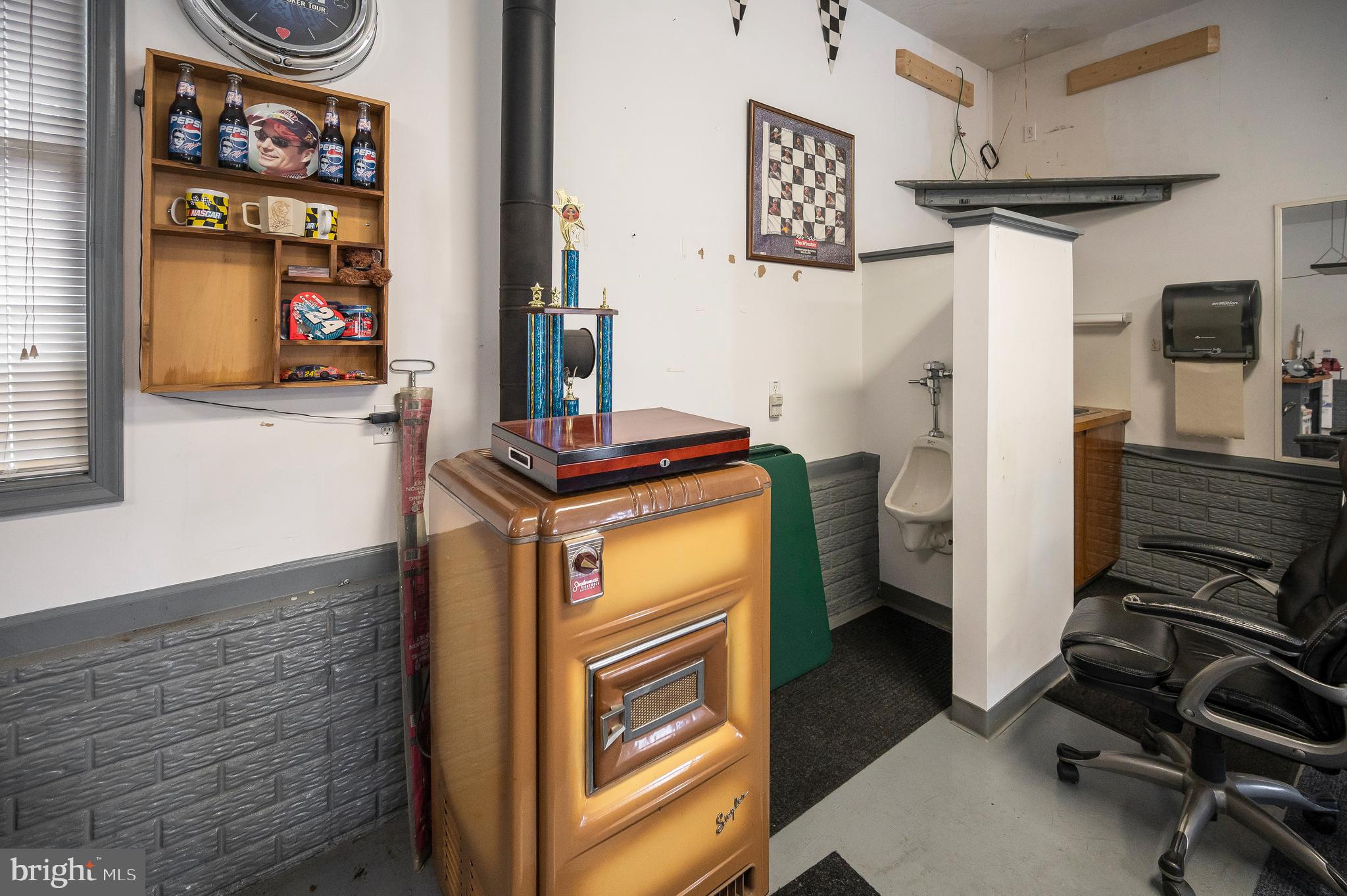 CHESTERWOOD - Residential