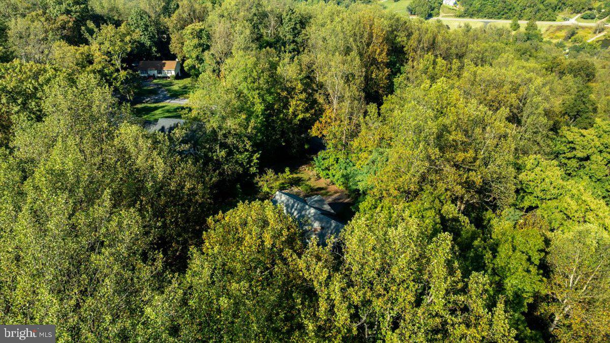 LAKE FRONT ROYAL - Residential