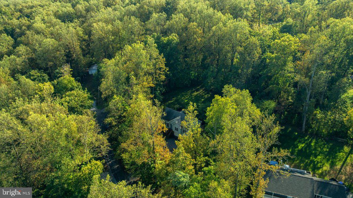 LAKE FRONT ROYAL - Residential