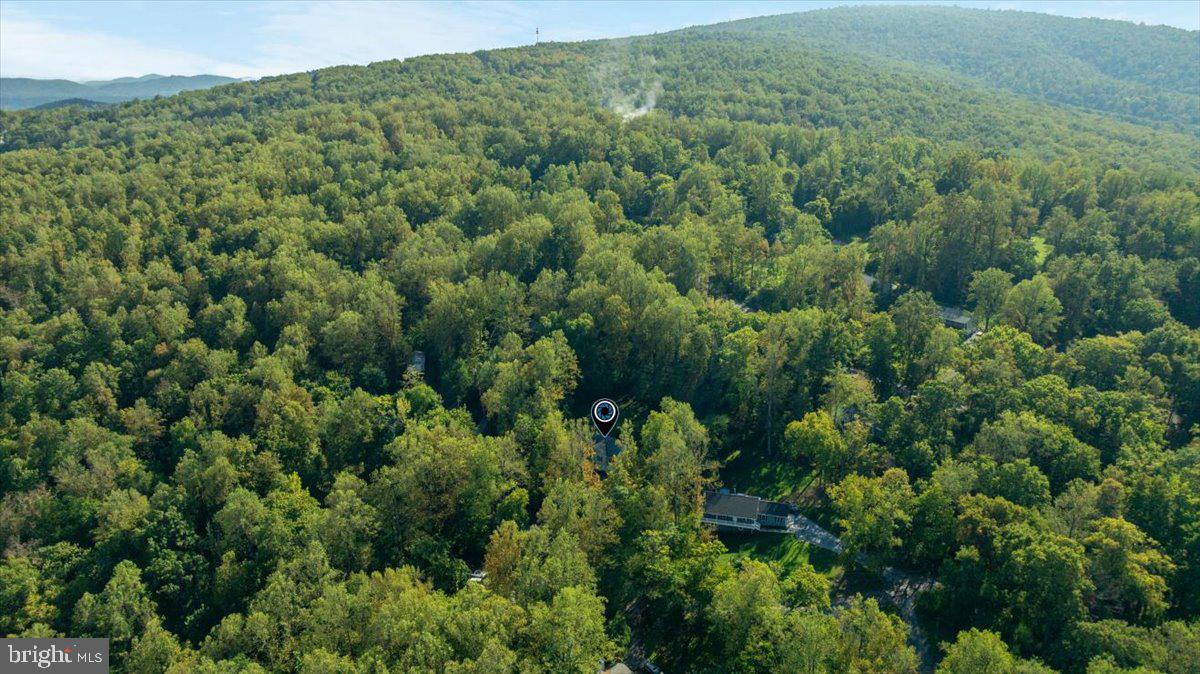 LAKE FRONT ROYAL - Residential