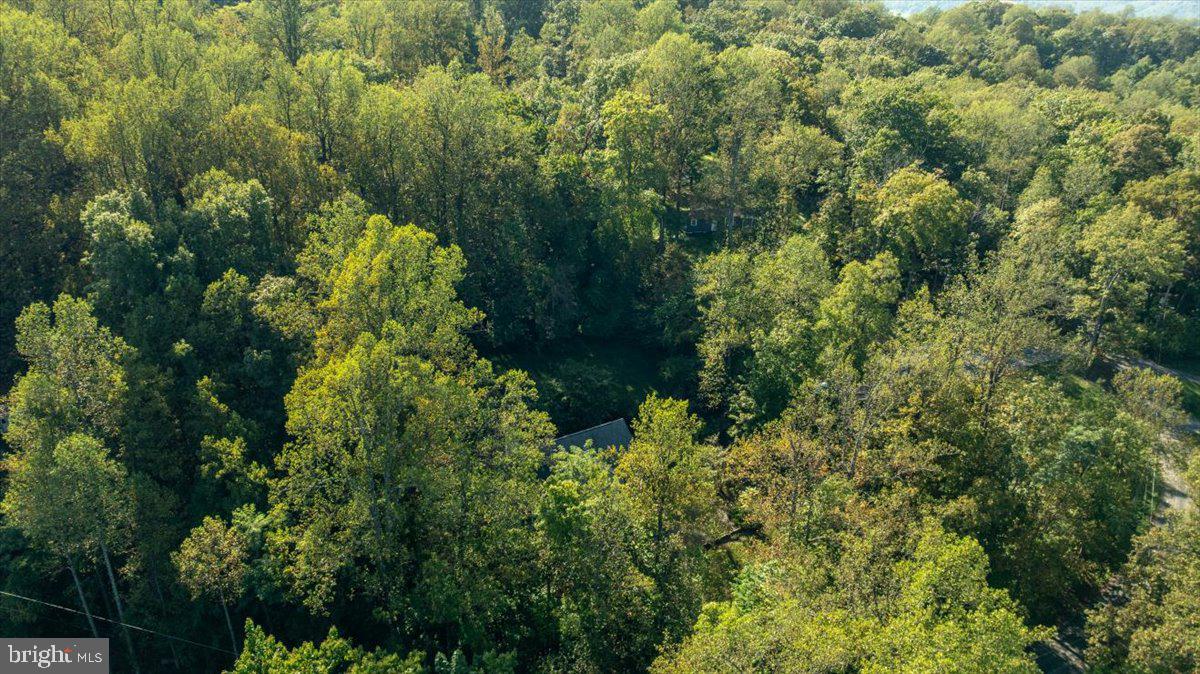 LAKE FRONT ROYAL - Residential