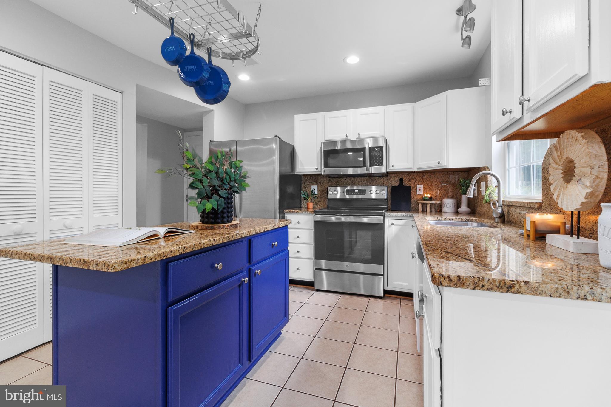 BELMONT RIDGE - Residential