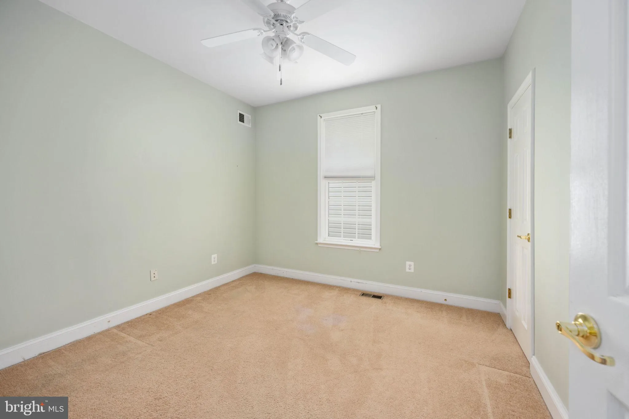 Fredericksburg, Virginia 22407, United States, 4 Bedrooms Bedrooms, ,4 BathroomsBathrooms,Residential,Active,192037