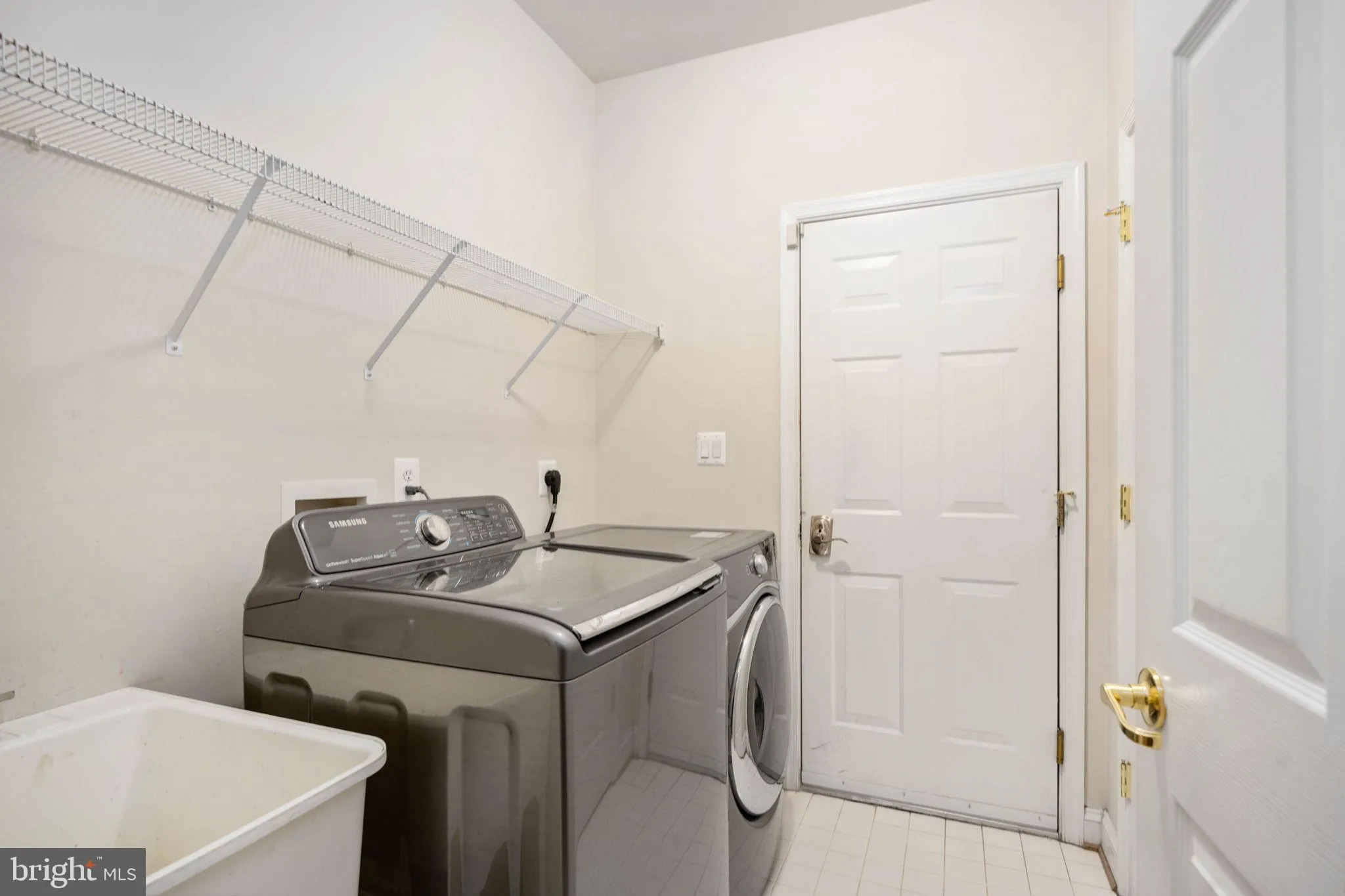 Fredericksburg, Virginia 22407, United States, 4 Bedrooms Bedrooms, ,4 BathroomsBathrooms,Residential,Active,192037