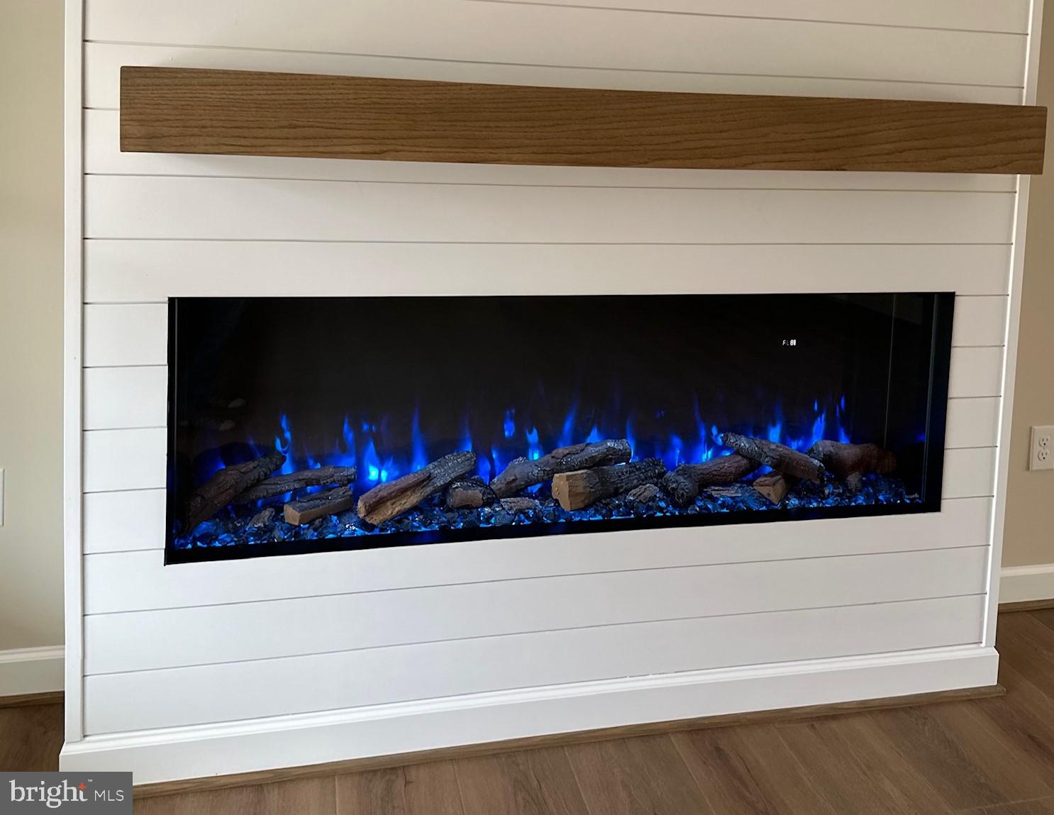 ROYAL VIEW ESTATES - Residential