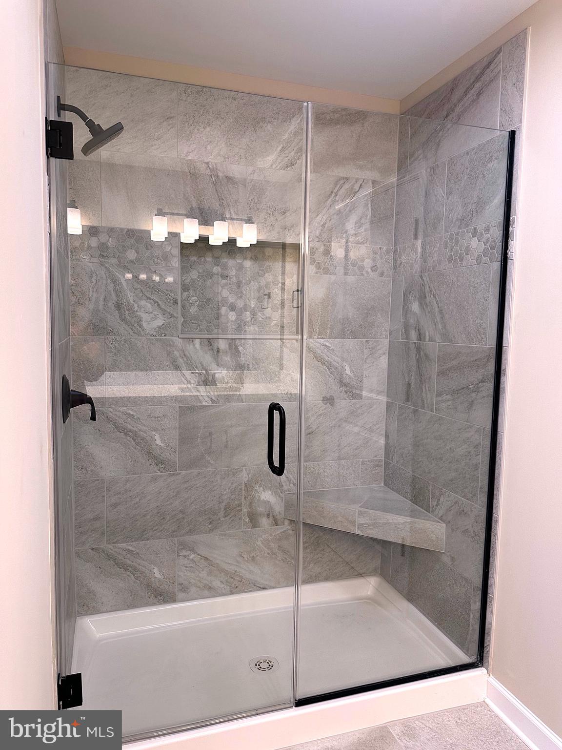 ROYAL VIEW ESTATES - Residential