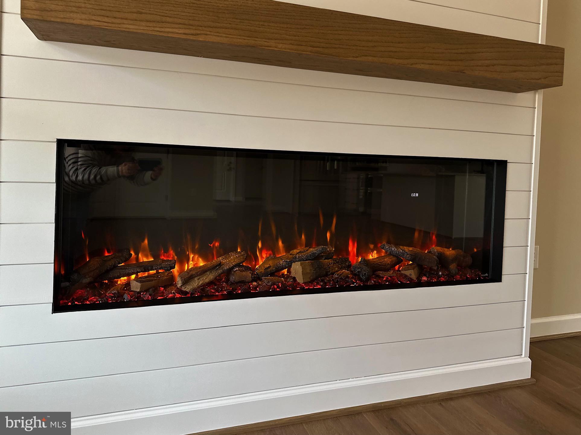 ROYAL VIEW ESTATES - Residential