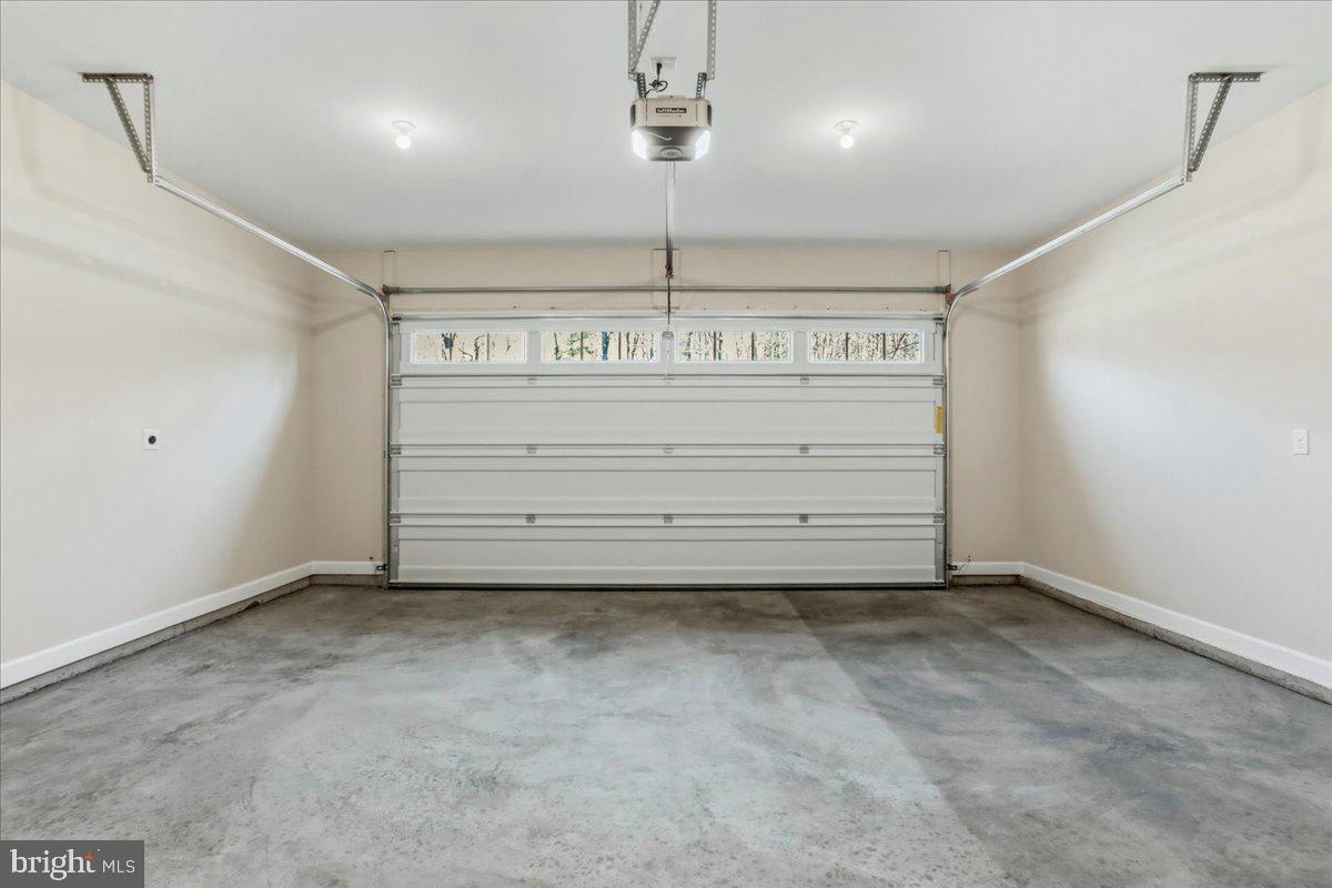 ROYAL VIEW ESTATES - Residential