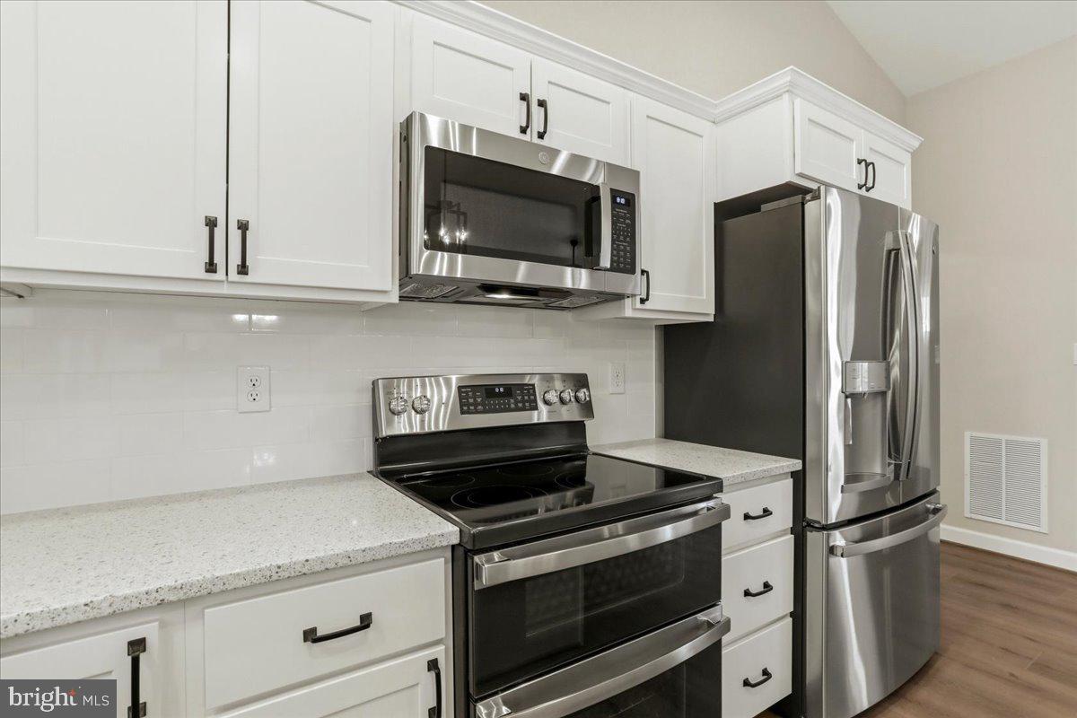 ROYAL VIEW ESTATES - Residential