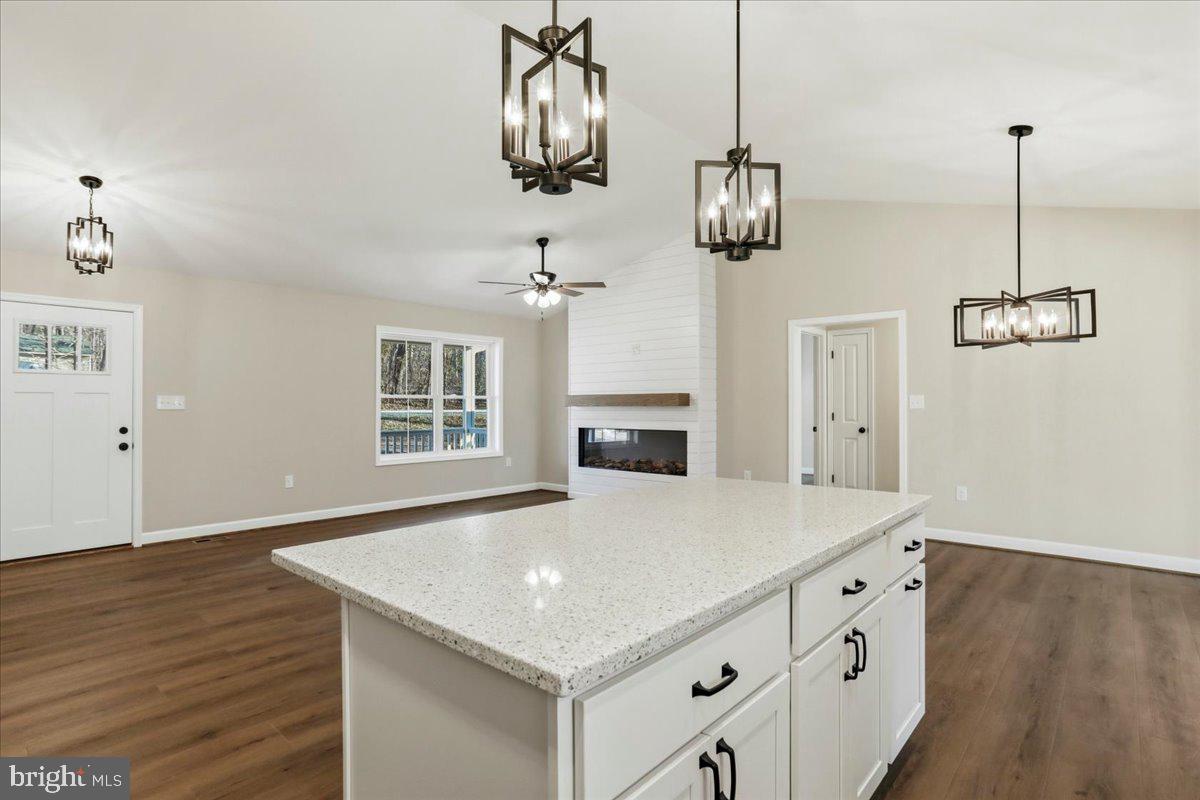 ROYAL VIEW ESTATES - Residential