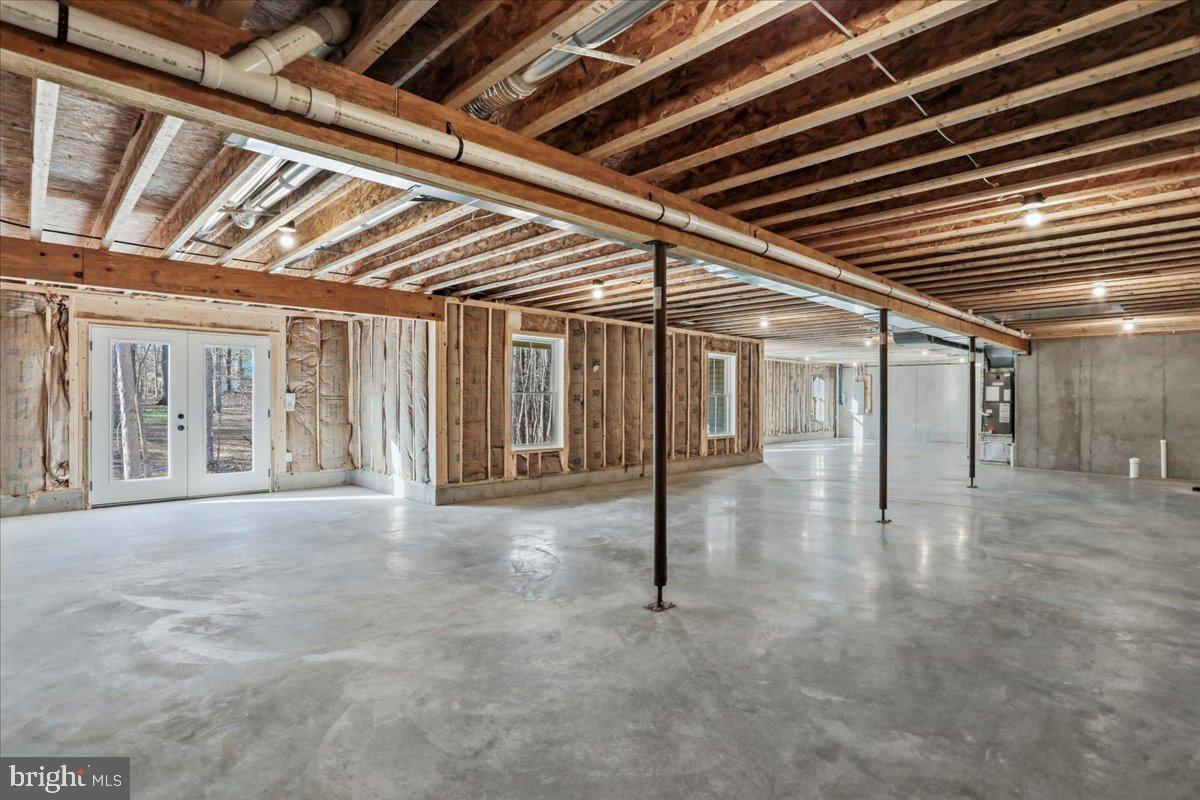 ROYAL VIEW ESTATES - Residential