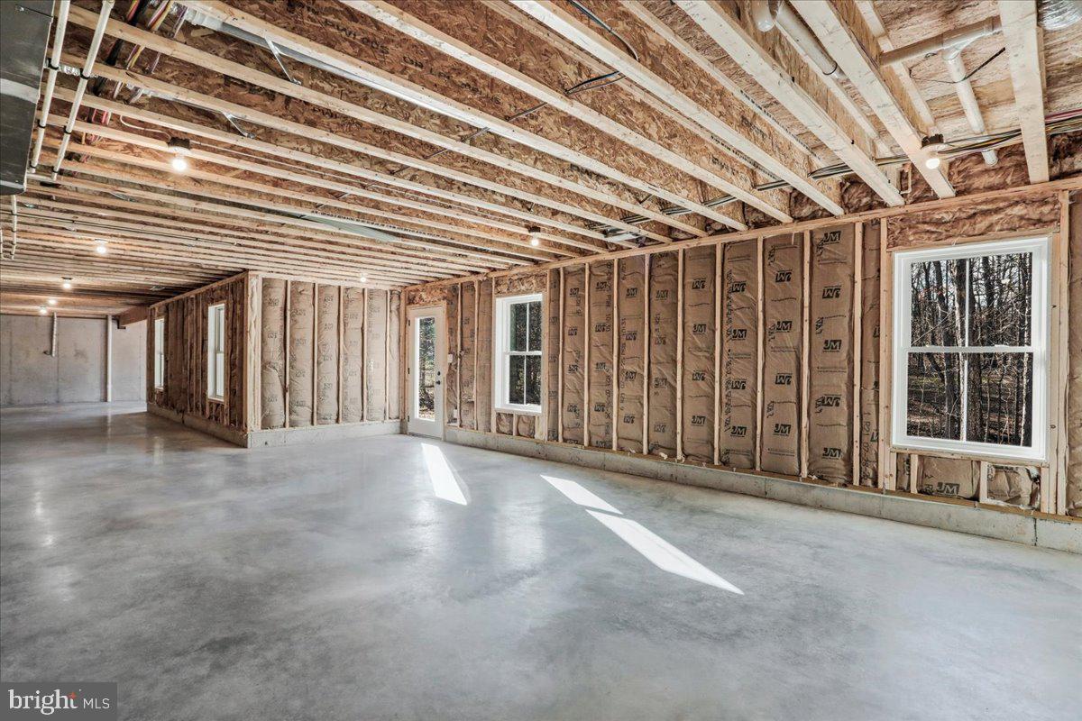 ROYAL VIEW ESTATES - Residential