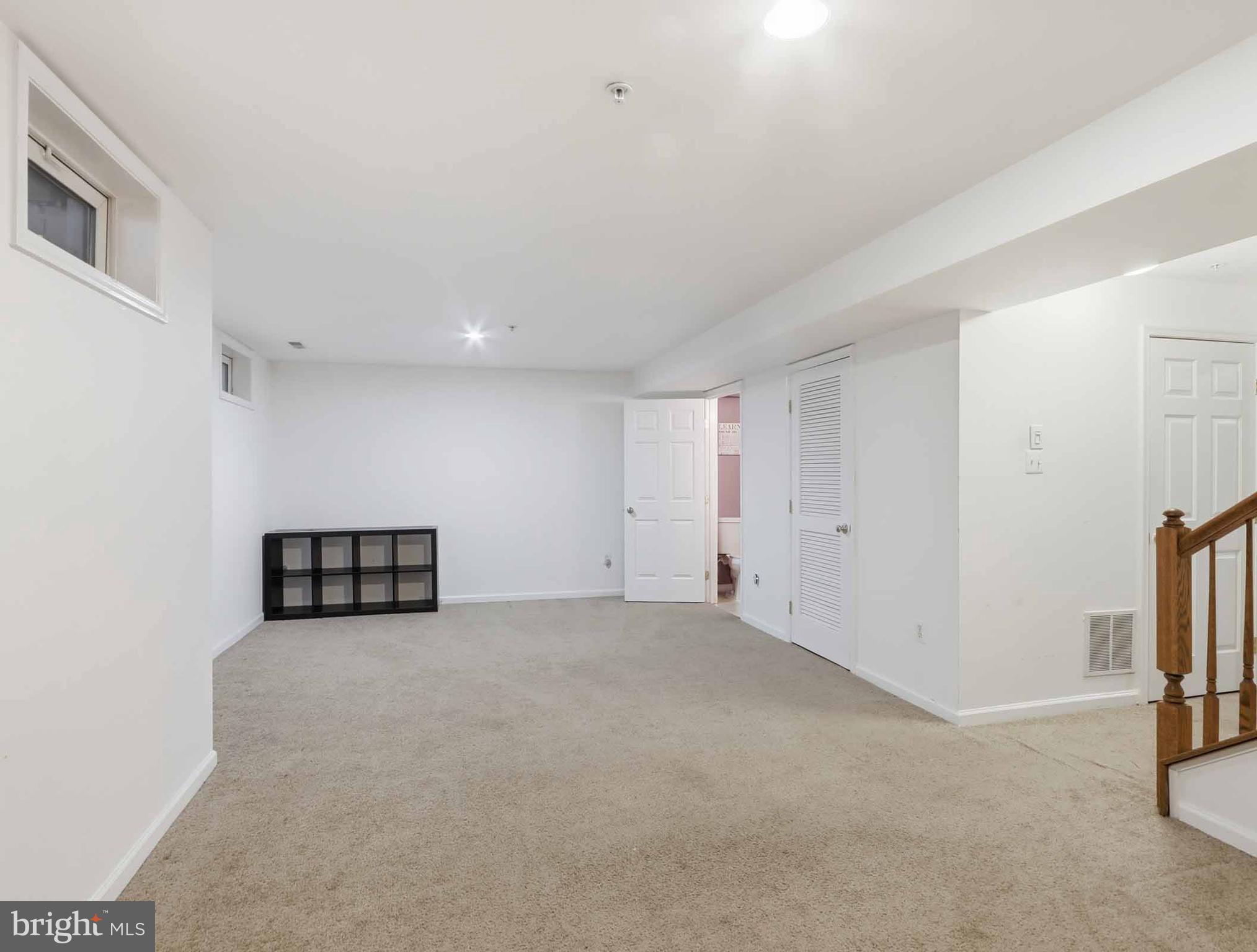 OWINGS MILLS NEWTOWN - Residential