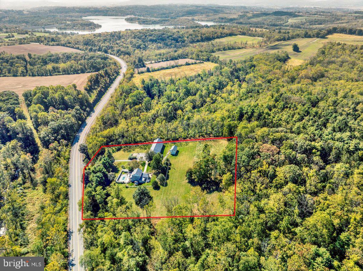 1530 PALISADES DRIVE