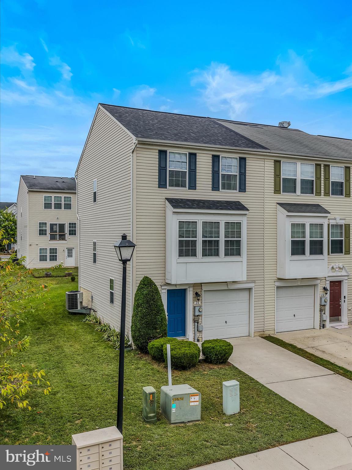 RIVERSIDE VILLAGES - Residential