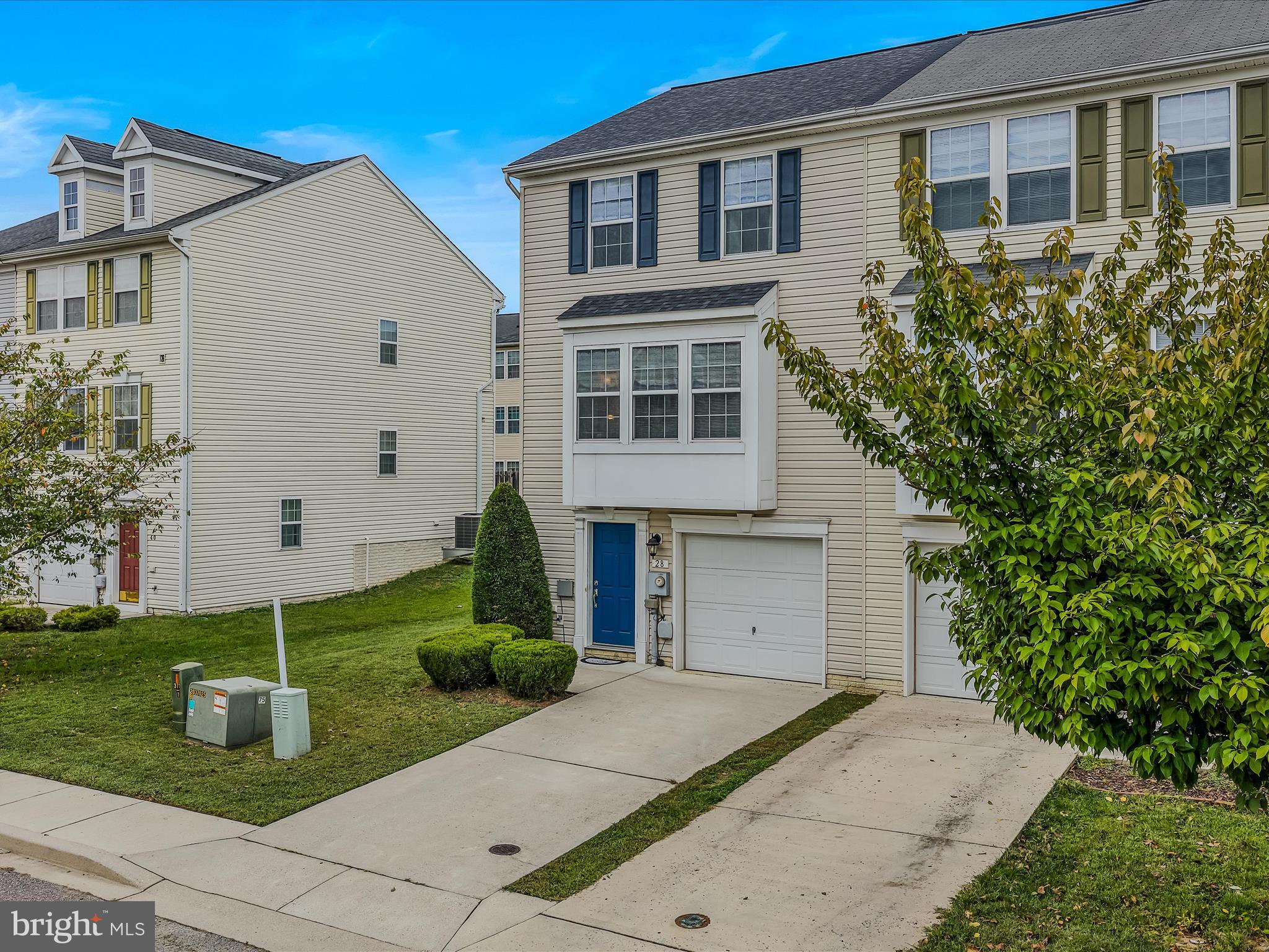 RIVERSIDE VILLAGES - Residential