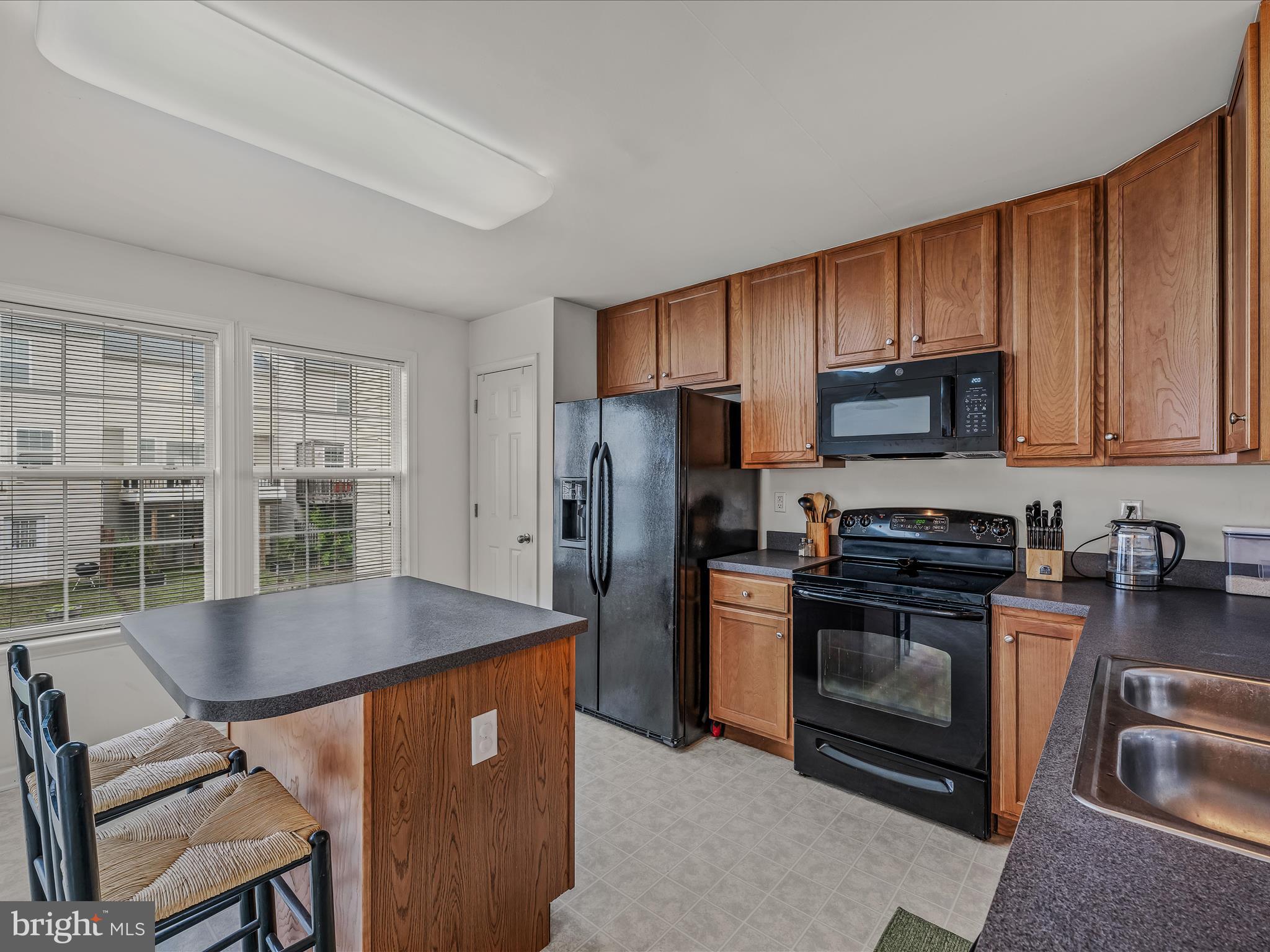 RIVERSIDE VILLAGES - Residential