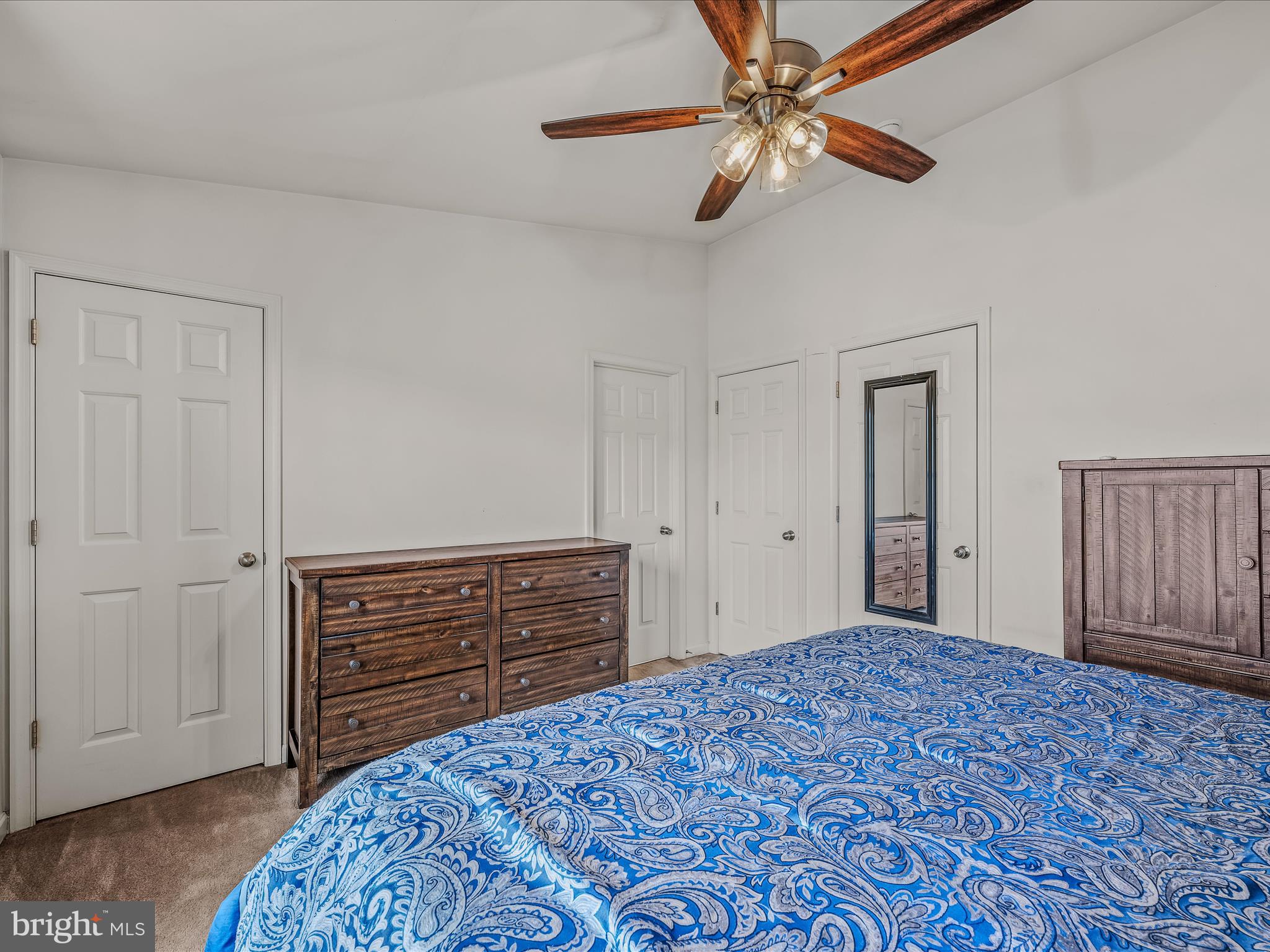 RIVERSIDE VILLAGES - Residential