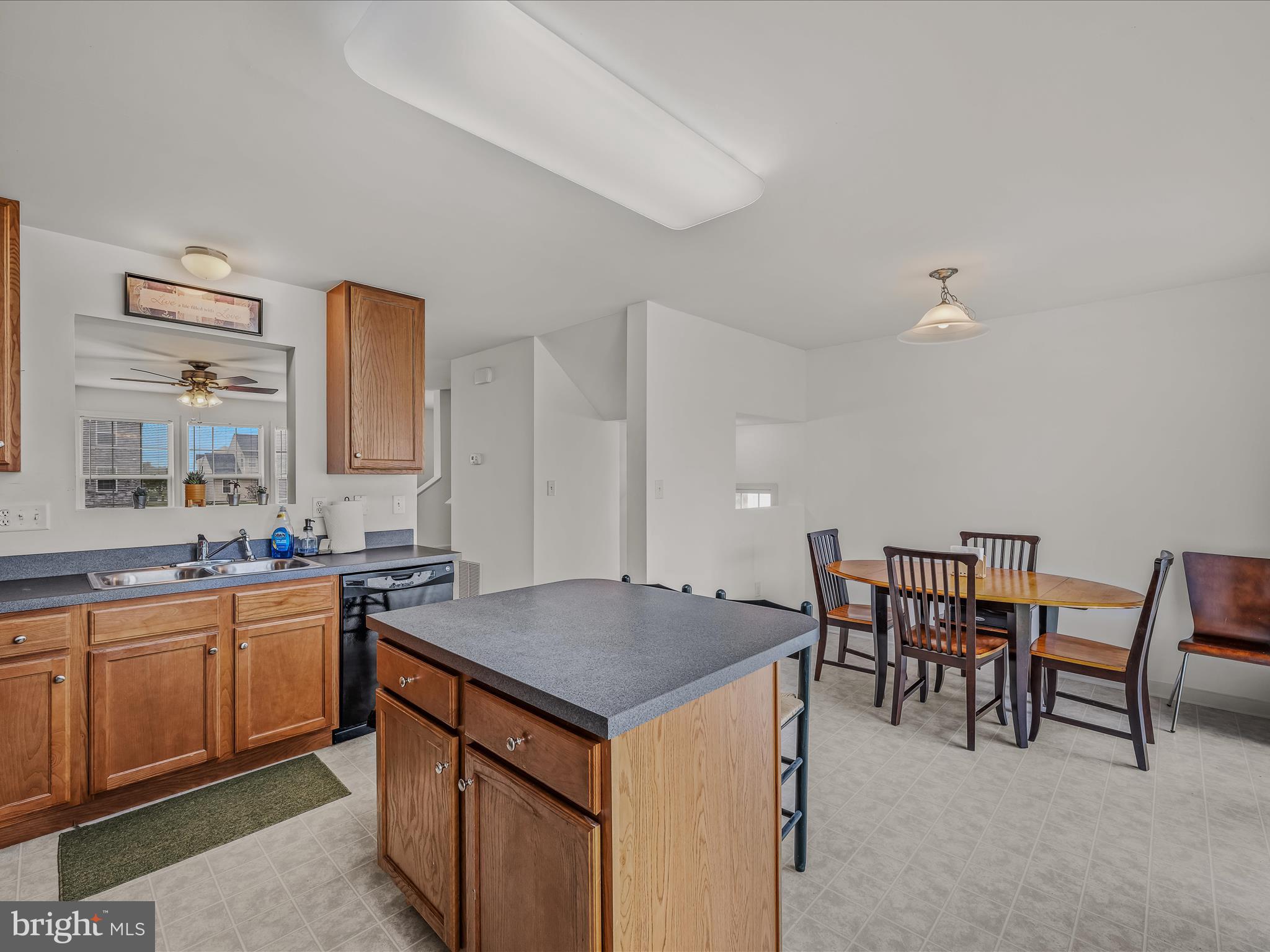 RIVERSIDE VILLAGES - Residential