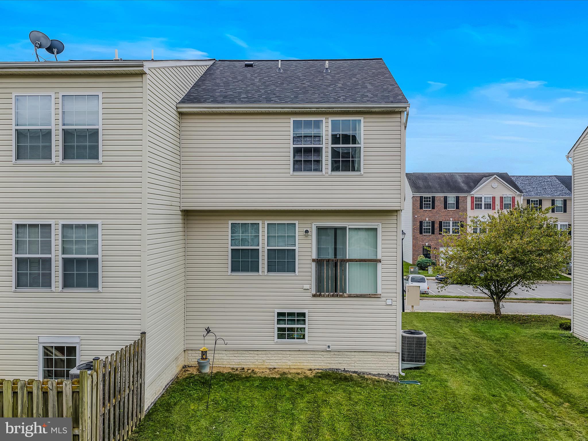 RIVERSIDE VILLAGES - Residential