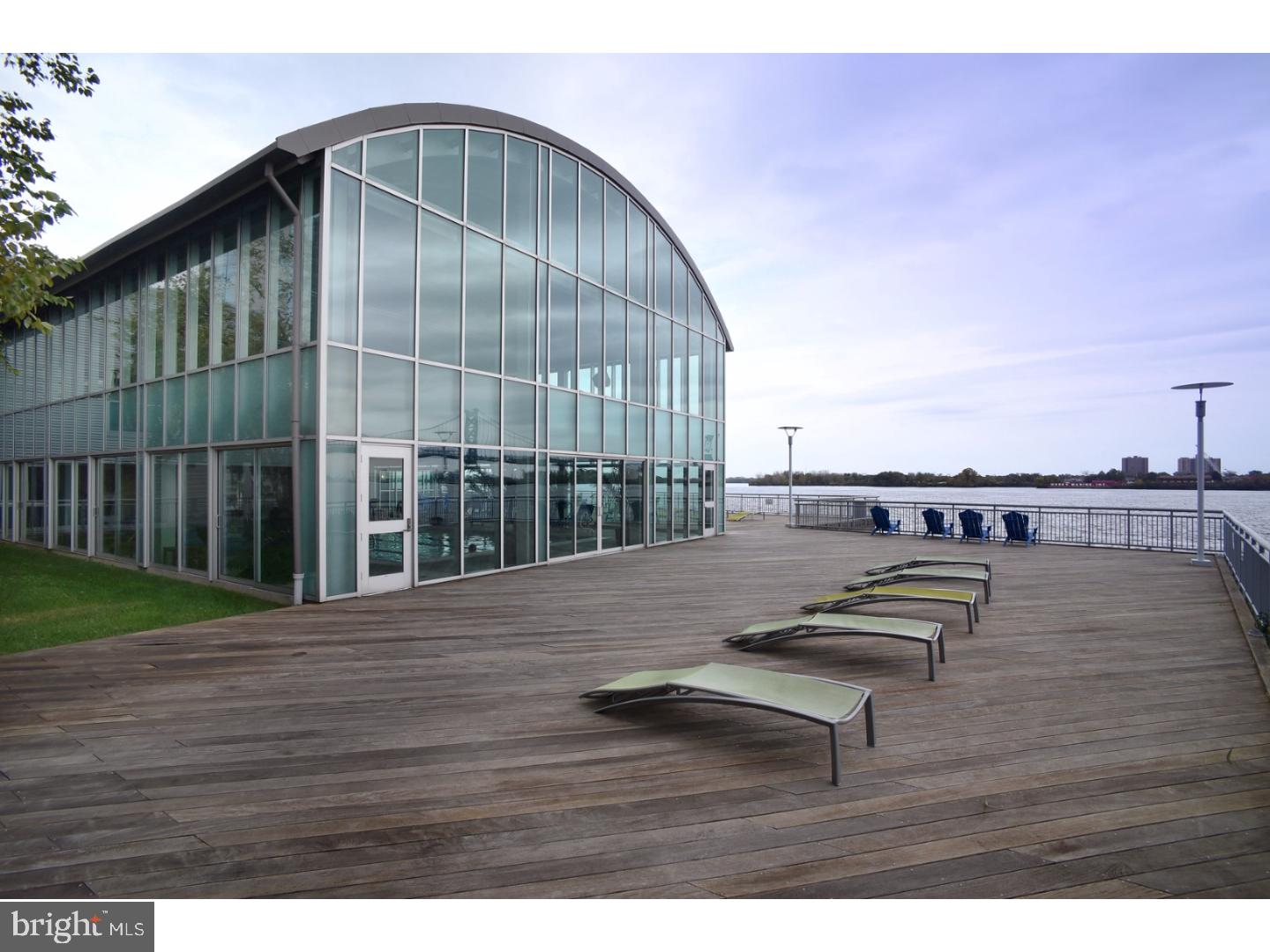 WATERFRONT SQUARE - Residential Lease
