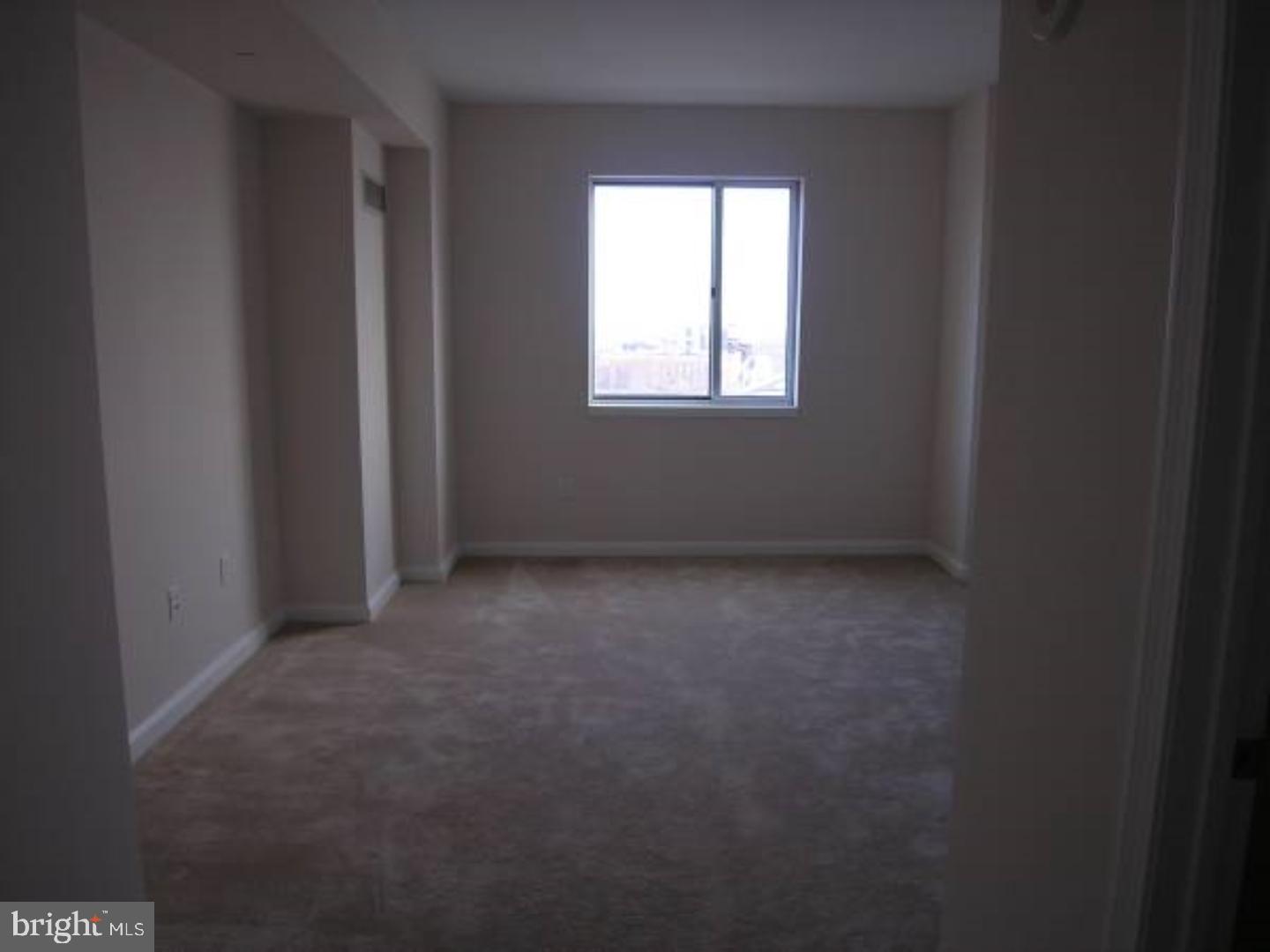 WATERFRONT SQUARE - Residential Lease