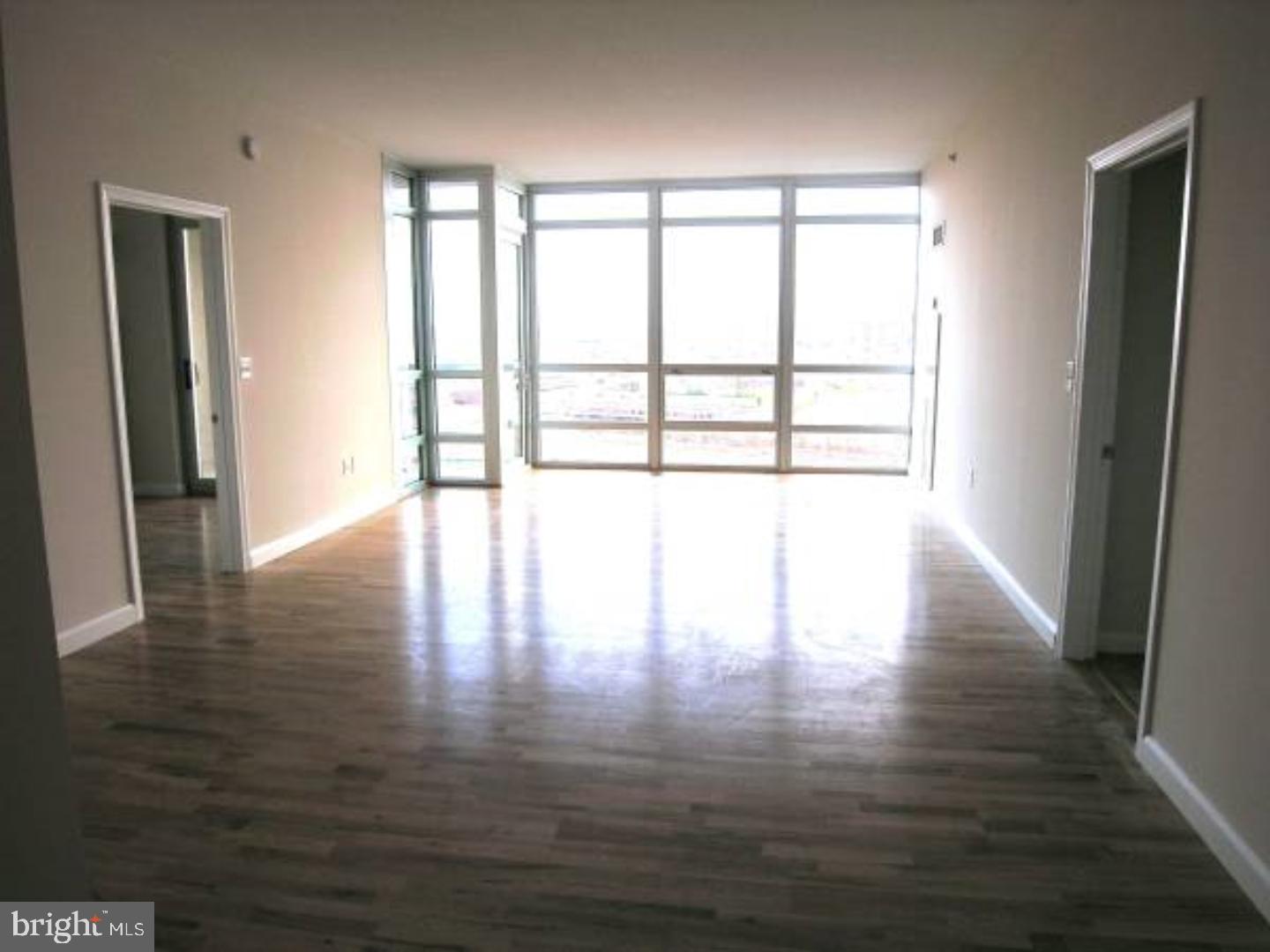 WATERFRONT SQUARE - Residential Lease