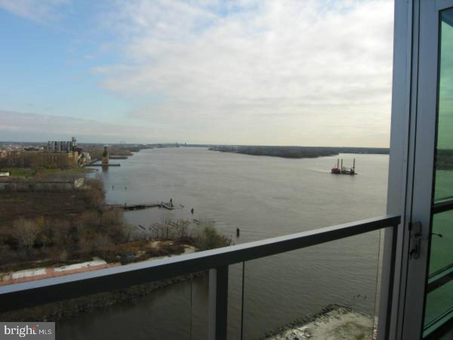 WATERFRONT SQUARE - Residential Lease