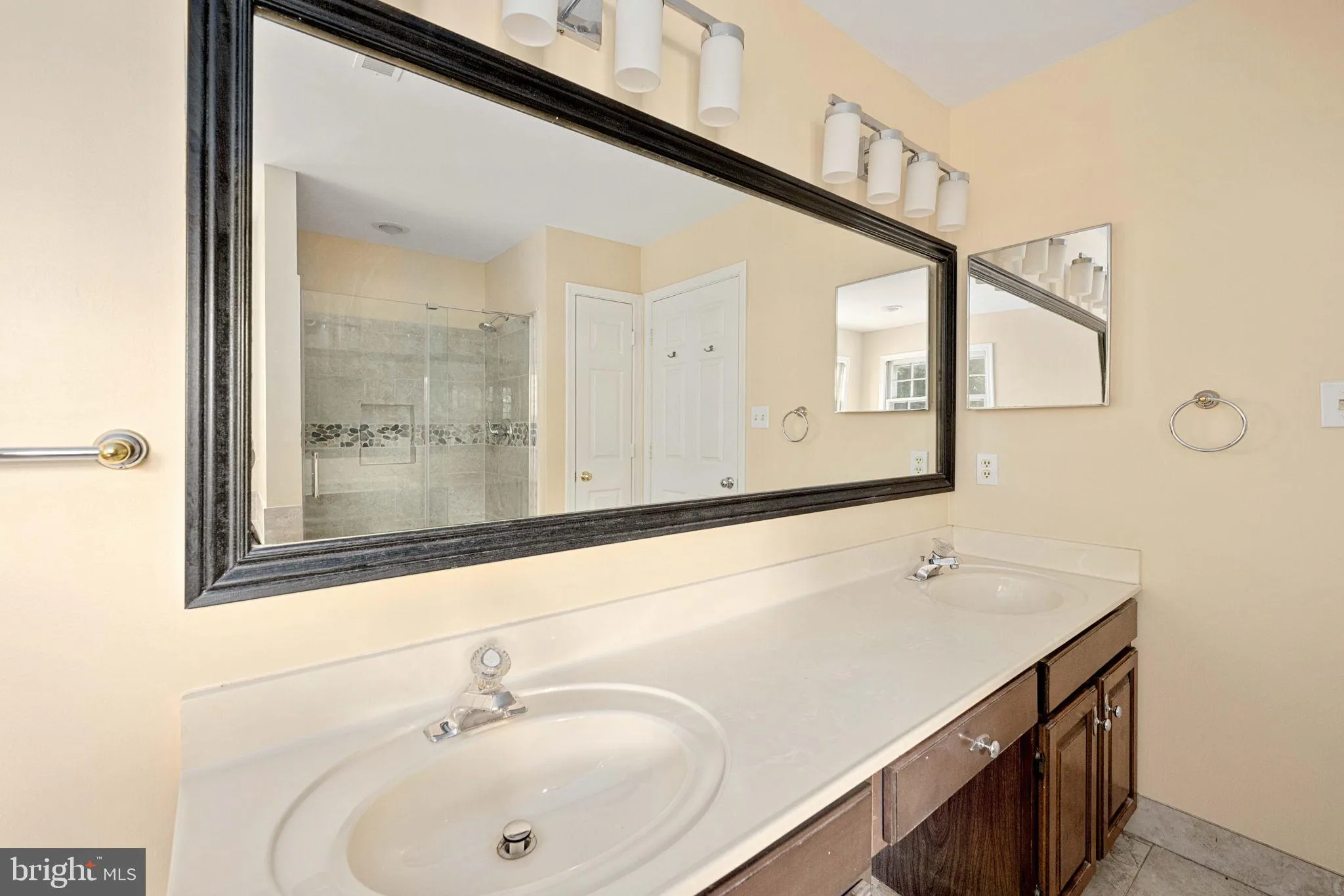 Fredericksburg, Virginia 22407, United States, 4 Bedrooms Bedrooms, ,3 BathroomsBathrooms,Residential,Active,155525