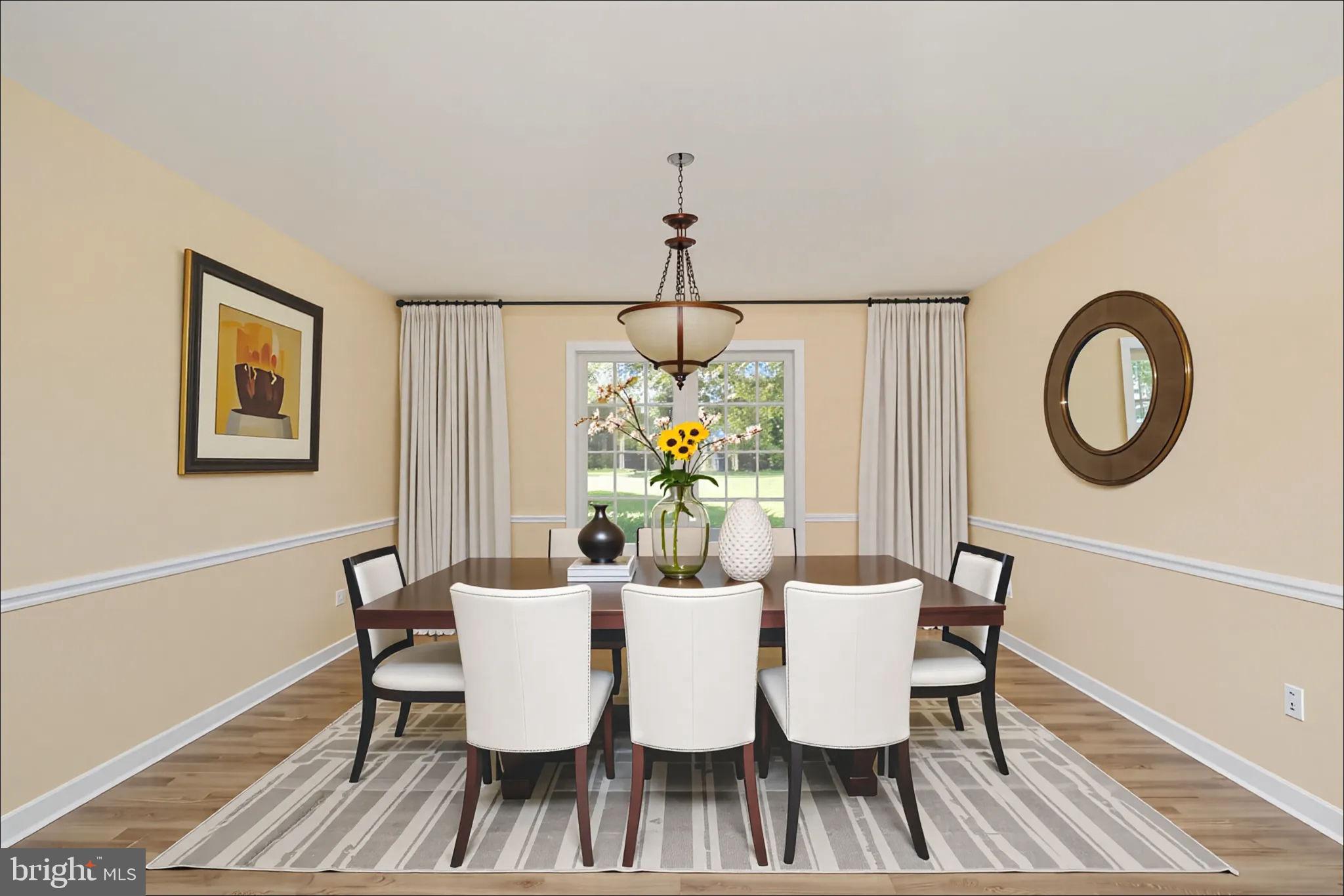 CRYSTAL LAKE - Residential