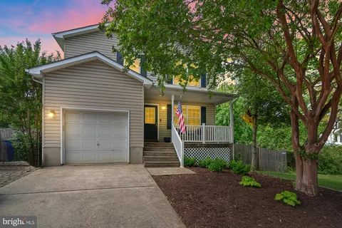 1318 Bay Ridge Avenue, Annapolis, MD MLS: MDAA2114384