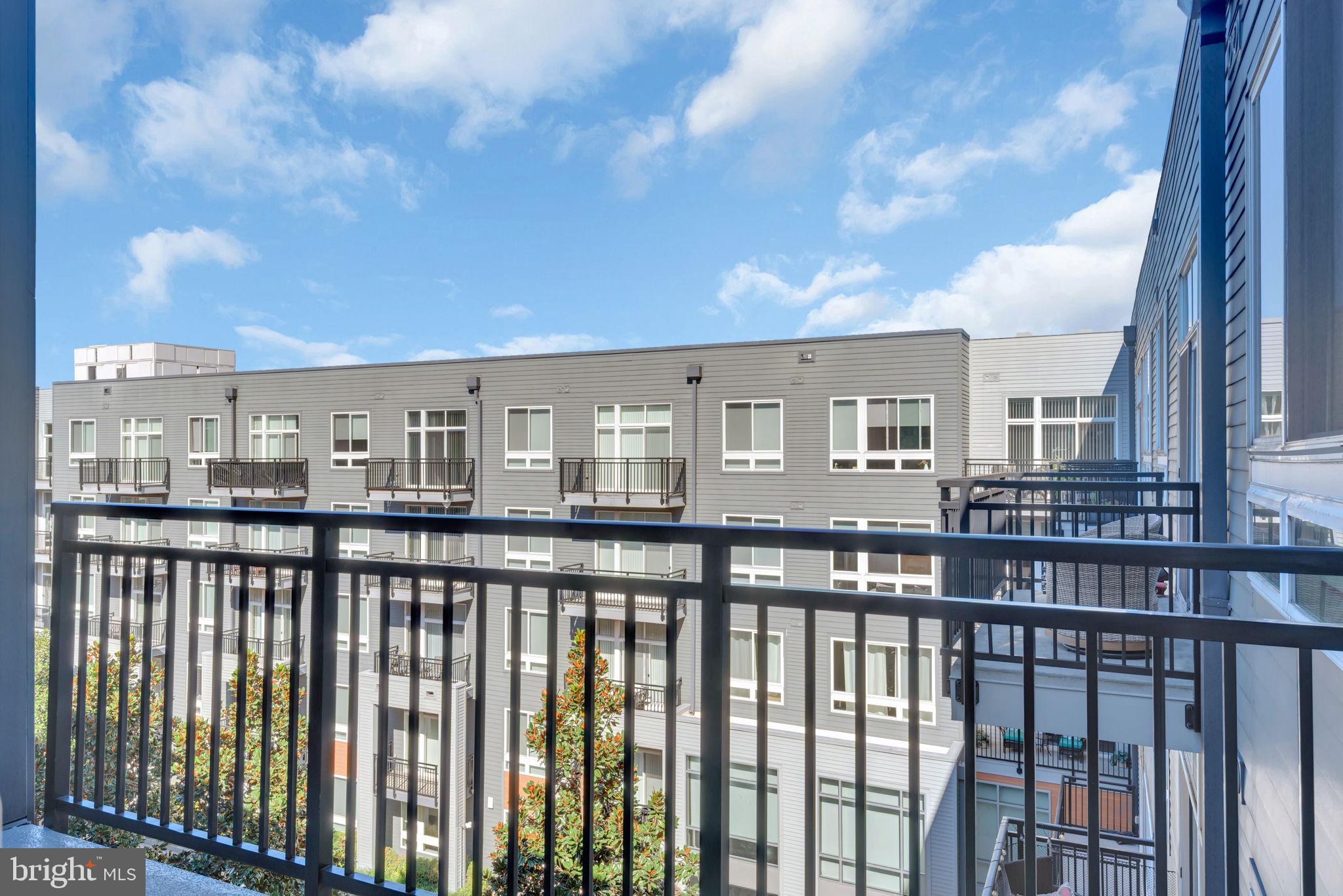 NATIONAL HARBOR - Residential