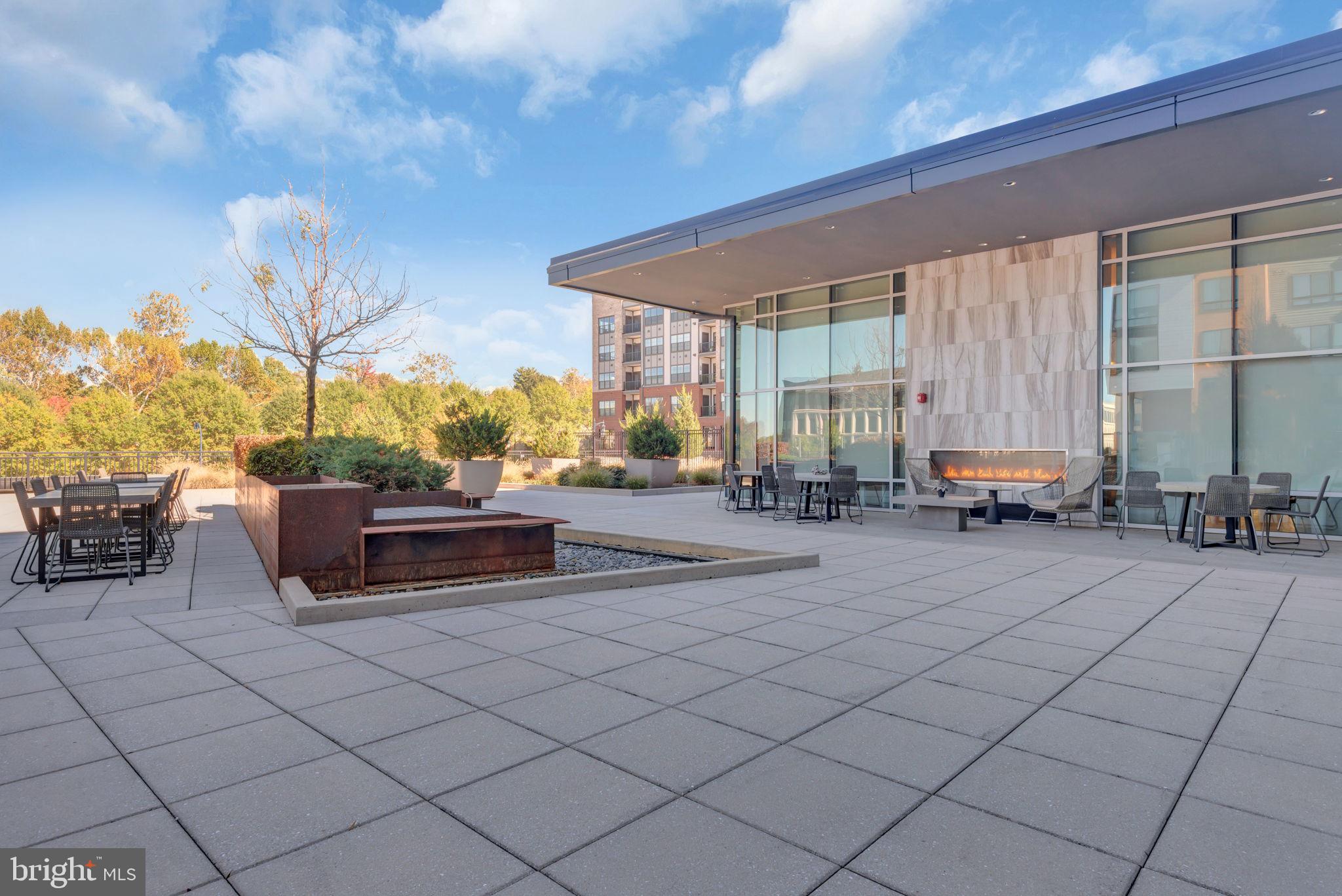 NATIONAL HARBOR - Residential