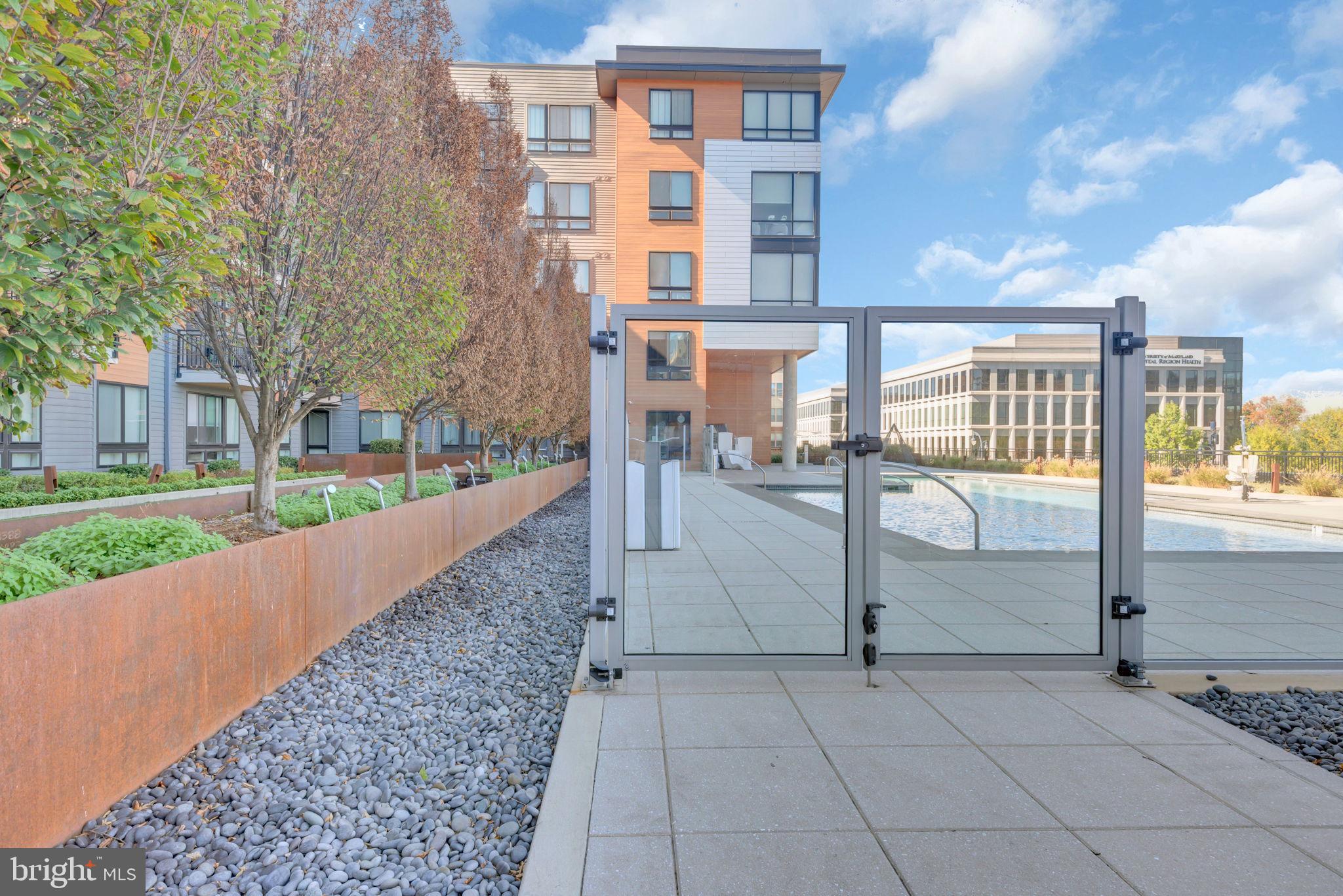 NATIONAL HARBOR - Residential