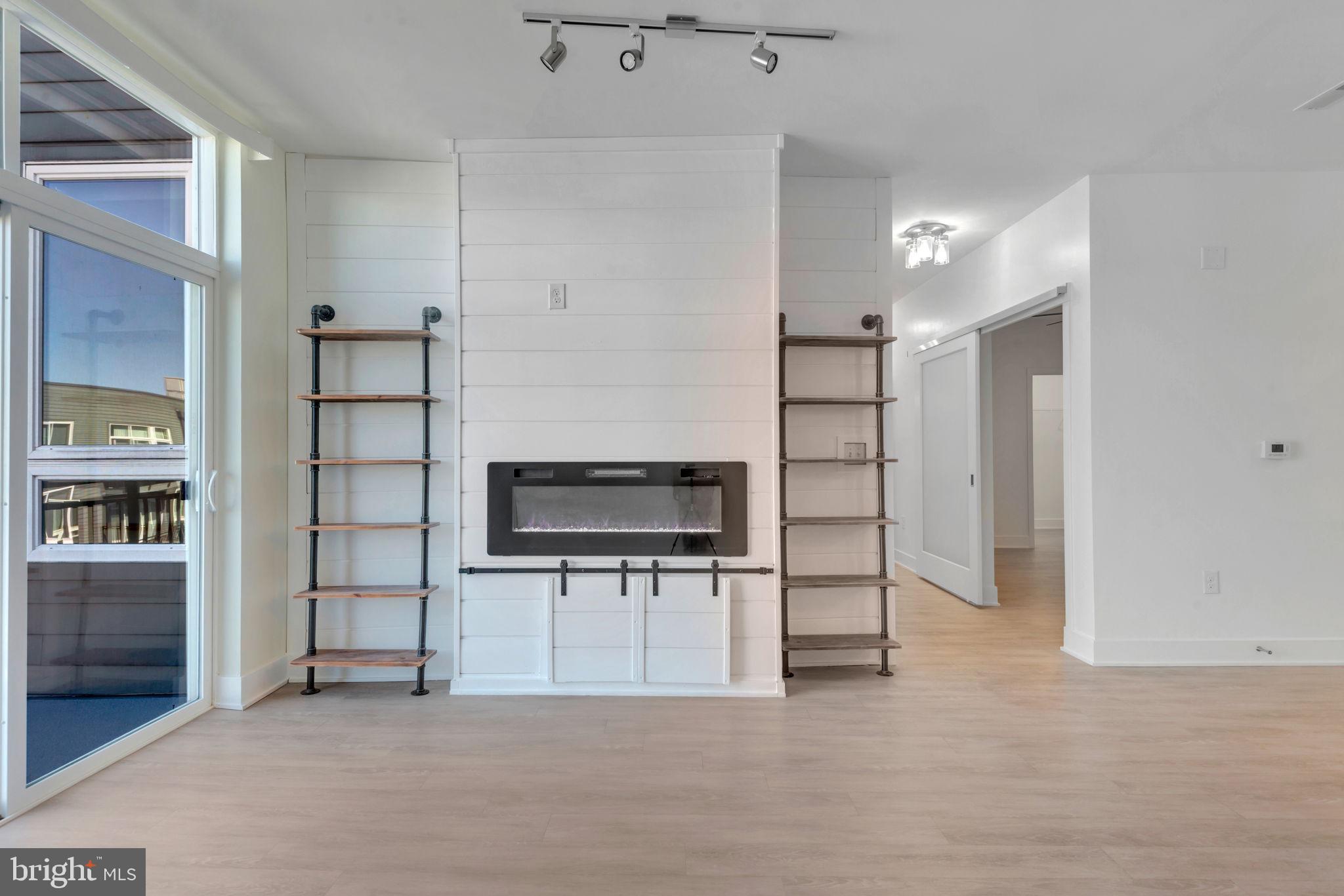 NATIONAL HARBOR - Residential