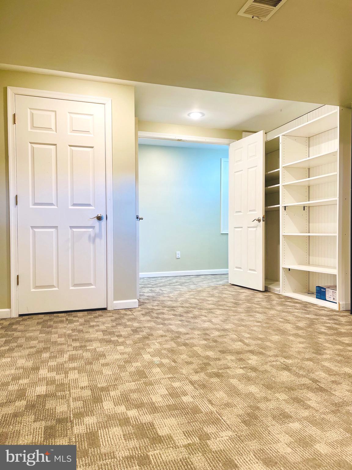 GOLF VIEW - Residential