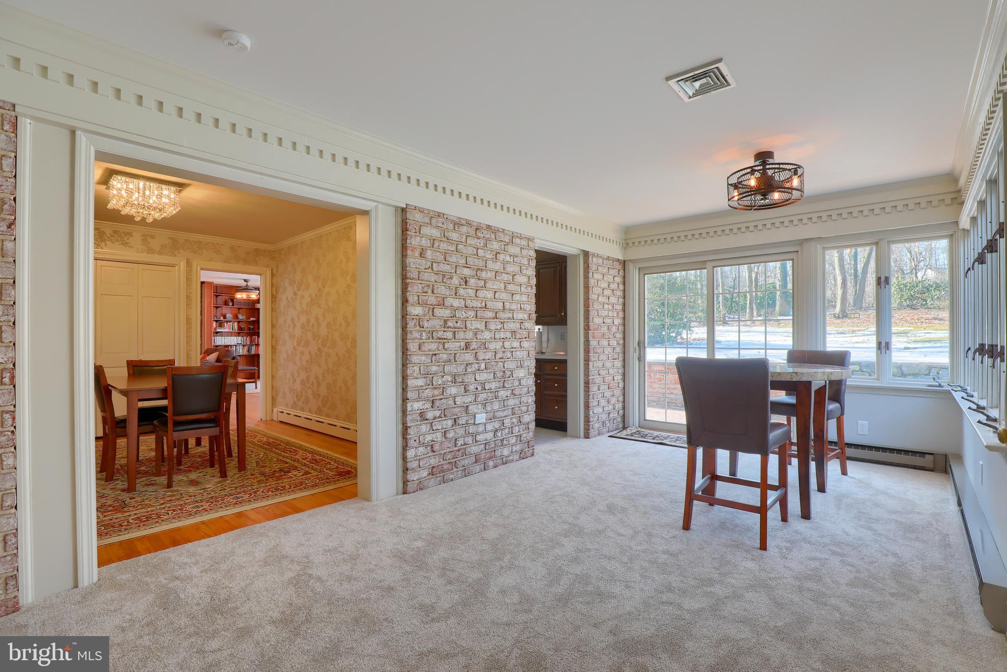 MISSION HILLS - Residential