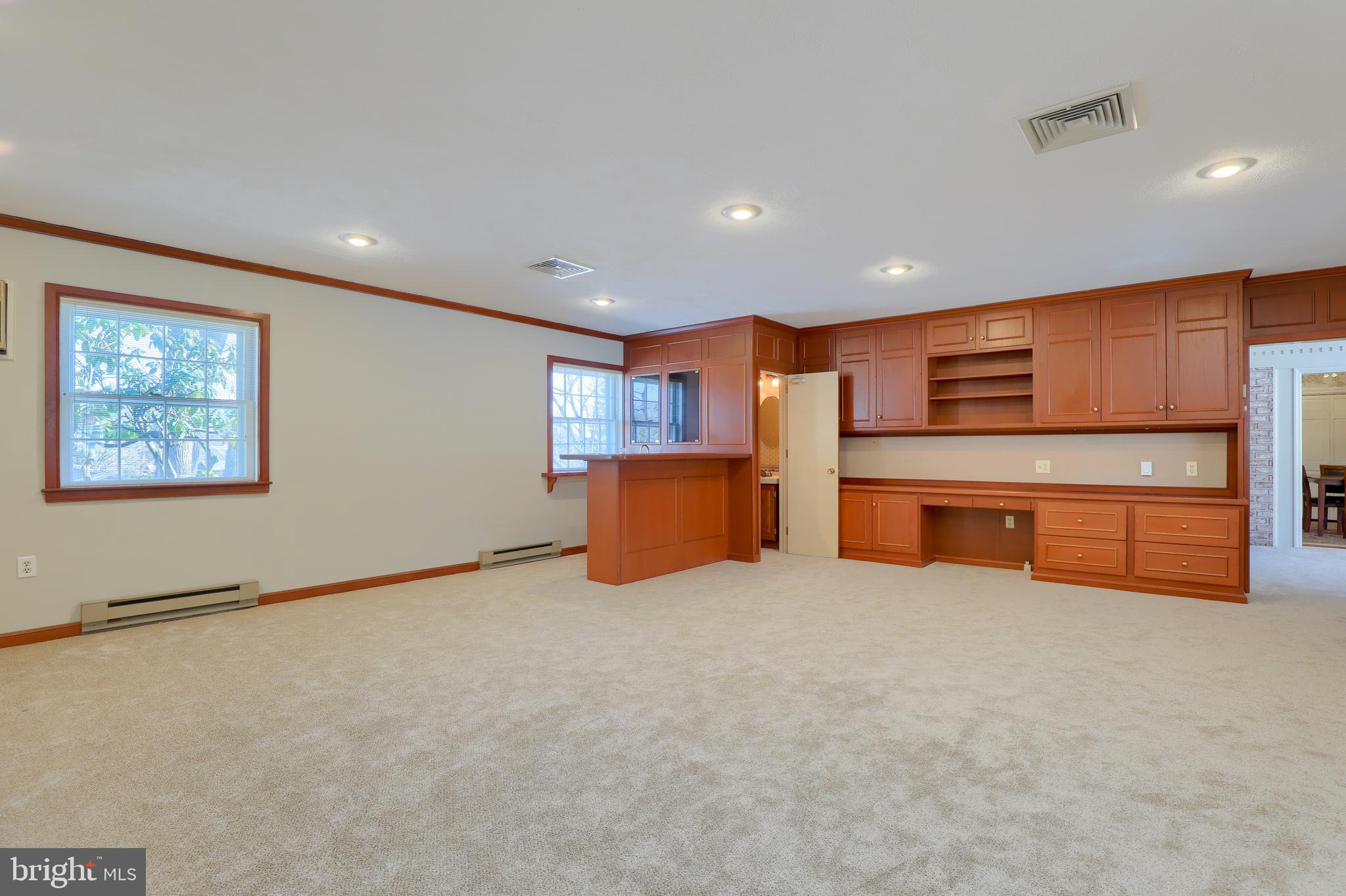 MISSION HILLS - Residential