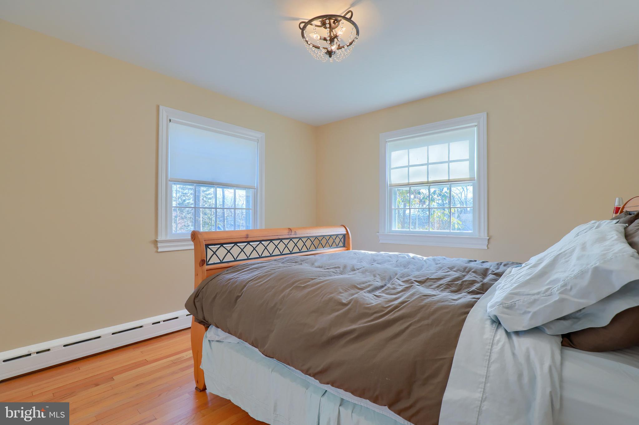 MISSION HILLS - Residential