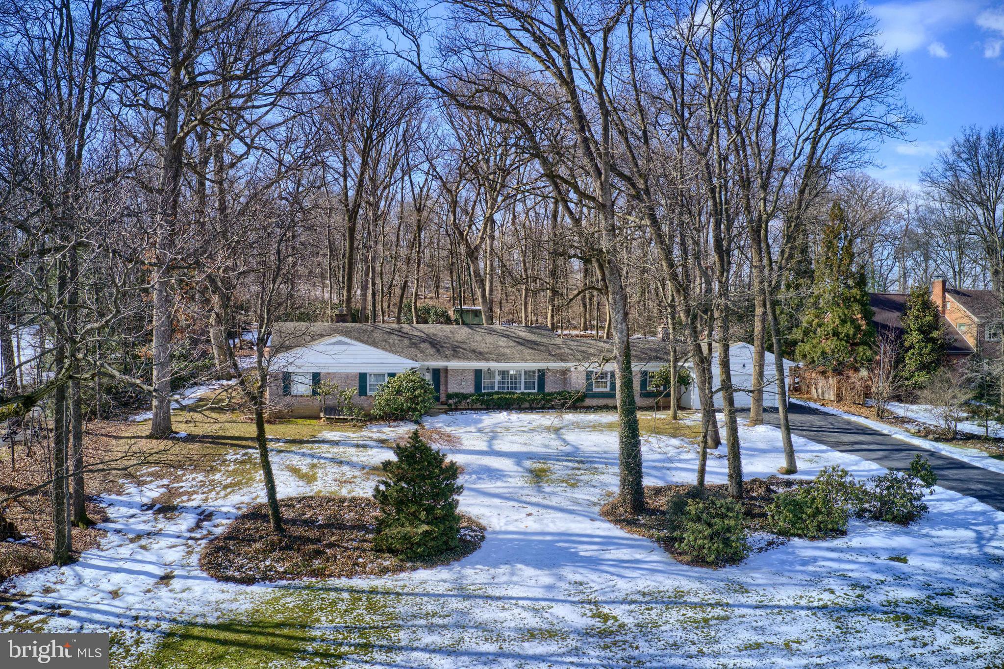 MISSION HILLS - Residential